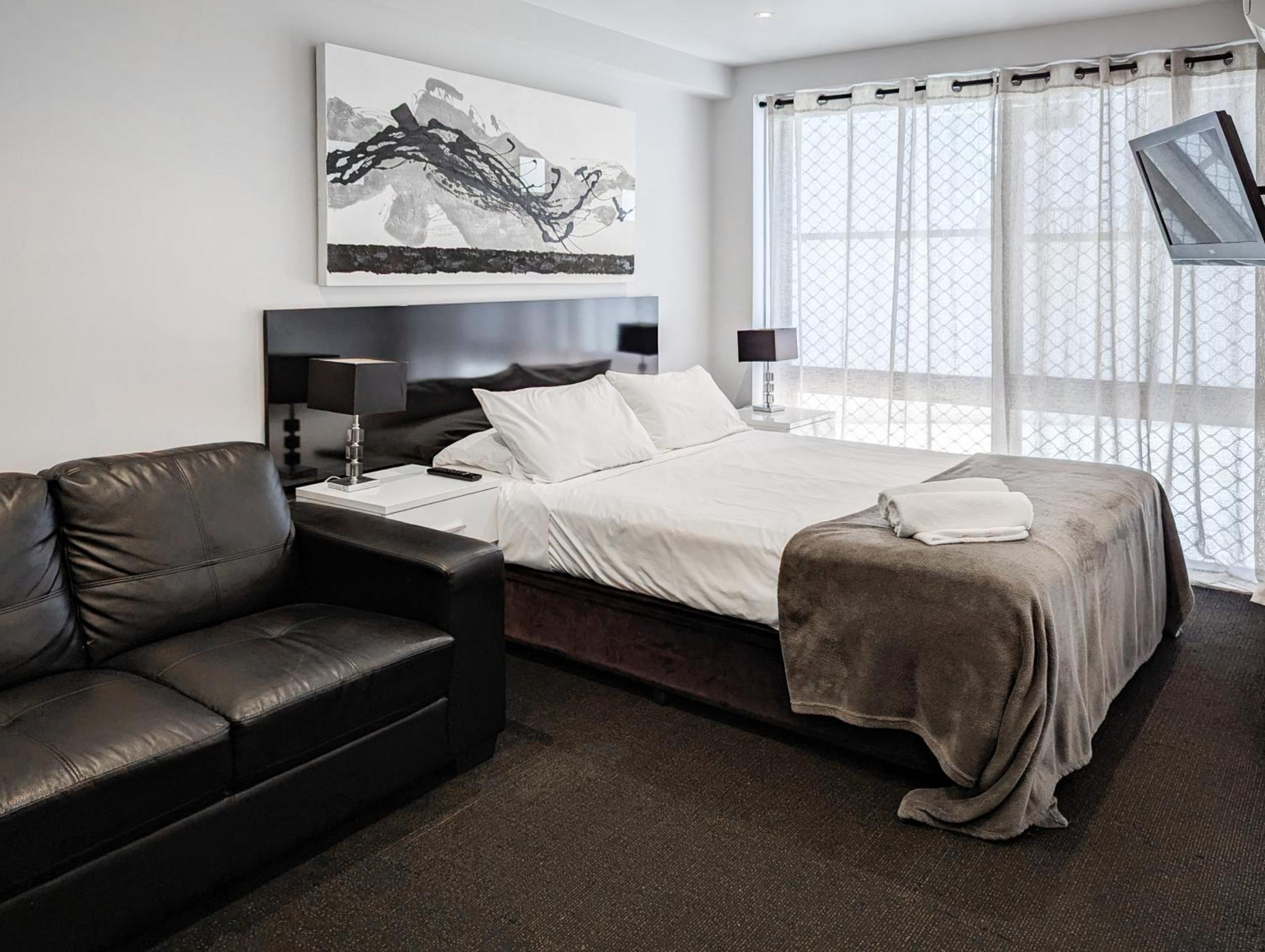 On Chapman 4* Melbourne