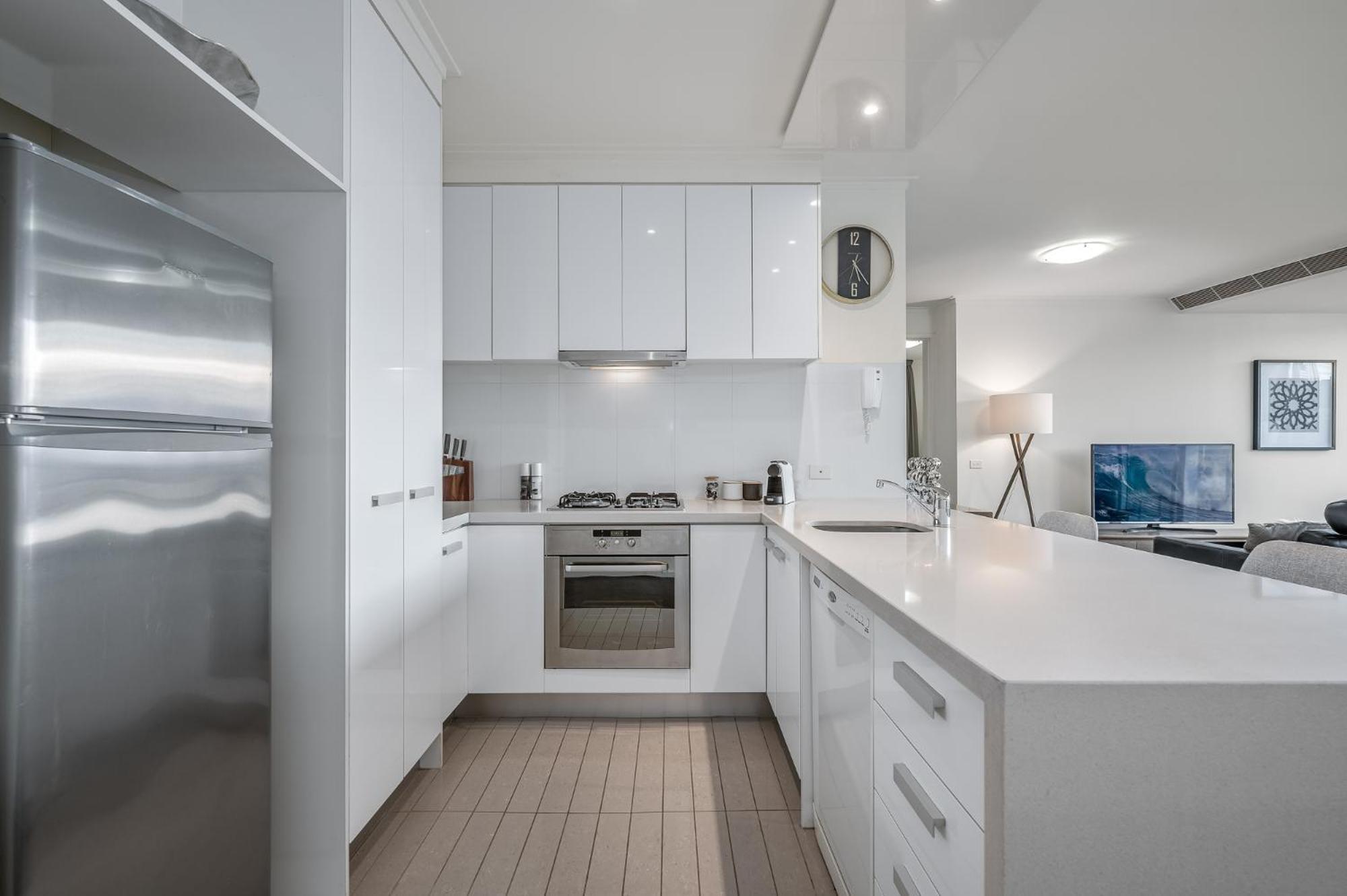 Exclusive - Vue Grande Melbourne