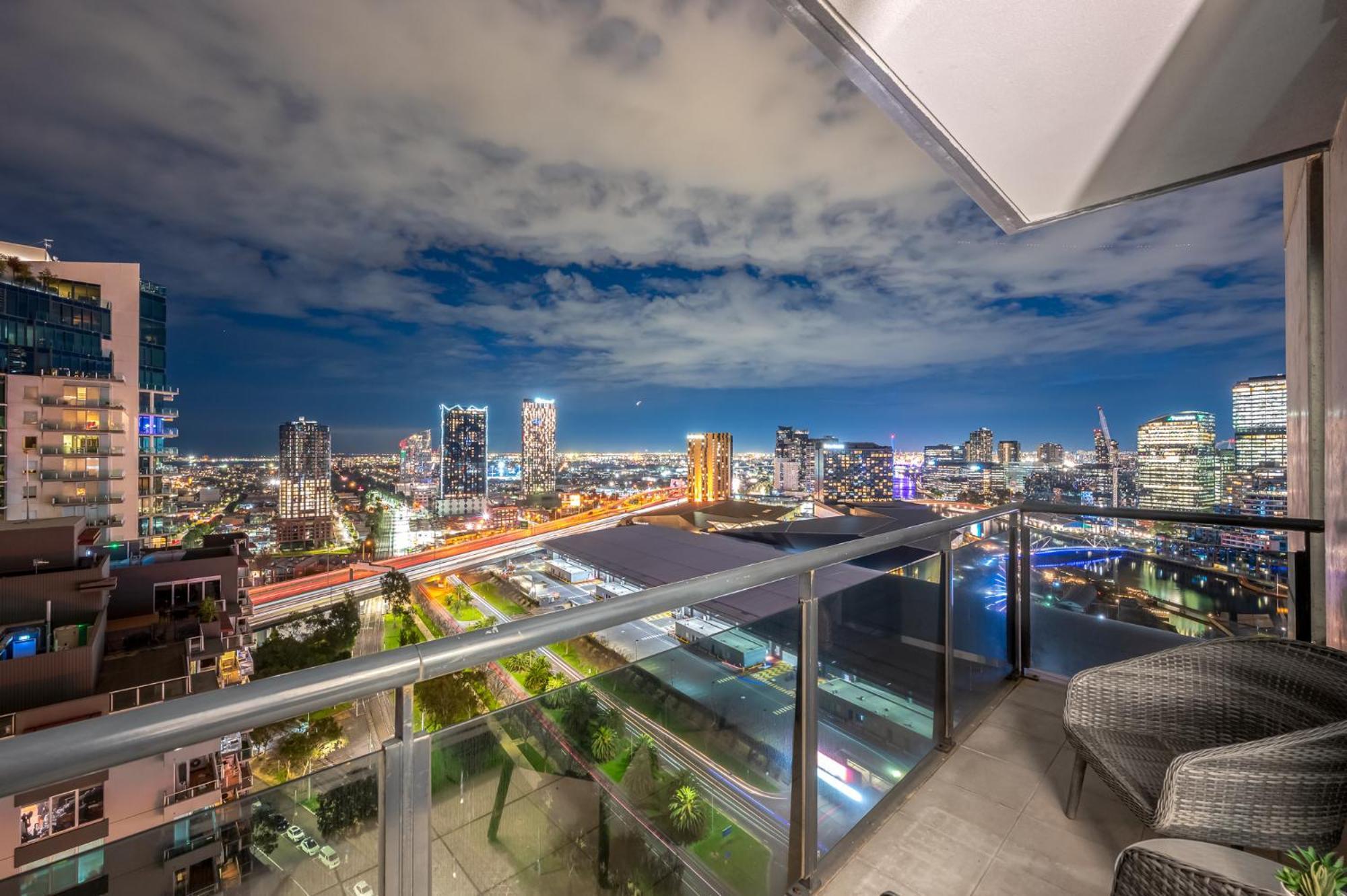 Exclusive - Vue Grande Apartment
