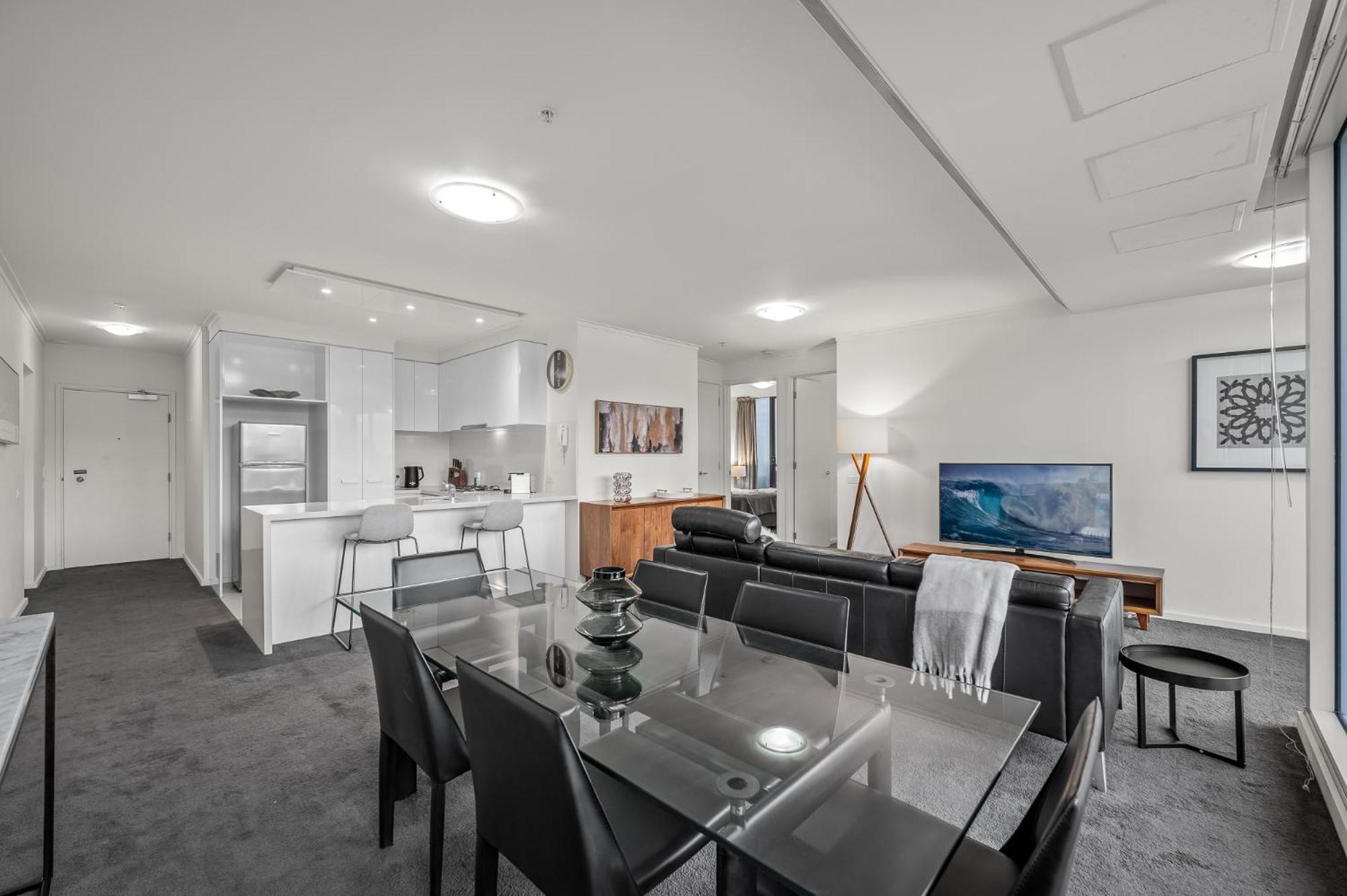Exclusive - Vue Grande Apartment