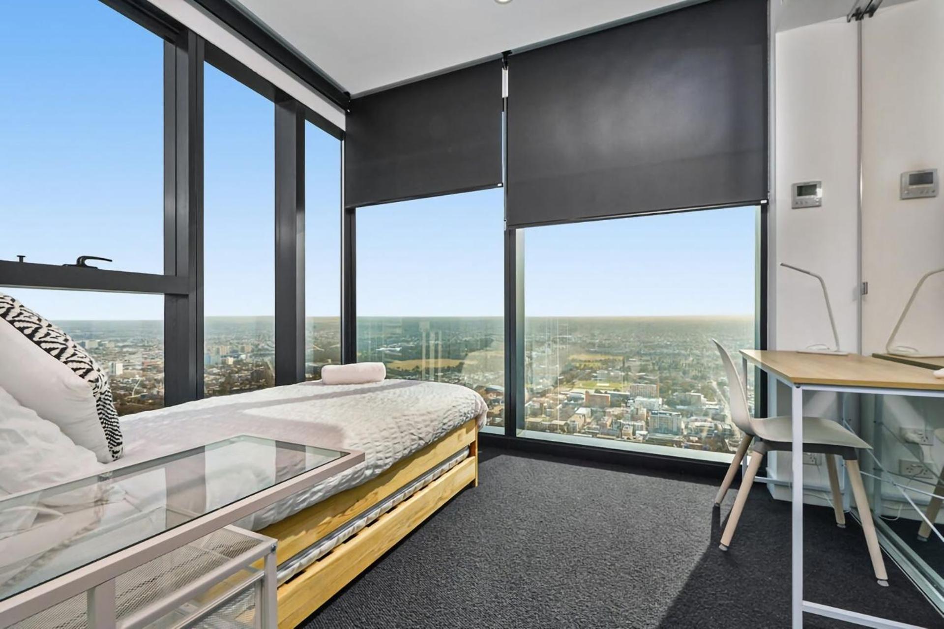 Apartment Views - 2br Gem Near Queen Vic