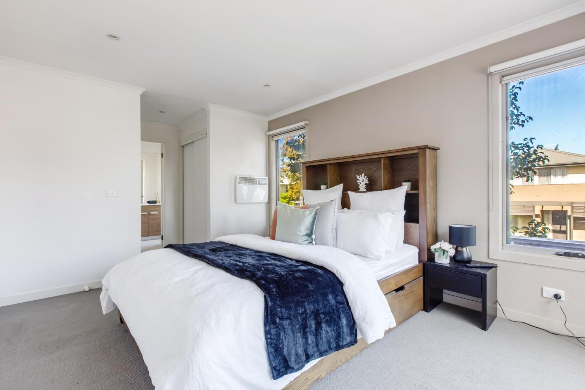 Holiday home Leafy Family With Outdoor Dining Near Cbd Melbourne