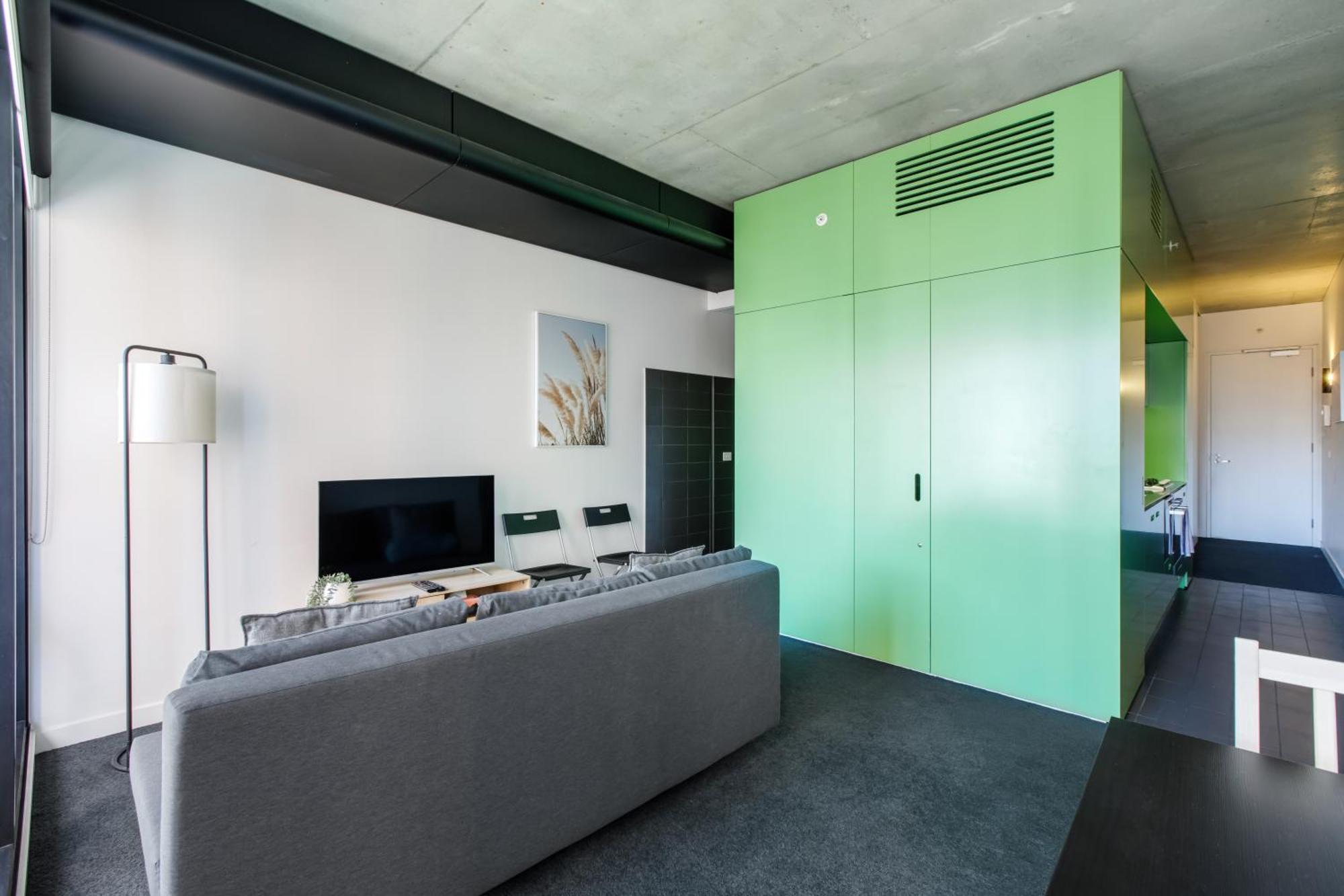 Vibrant Inner-city Living With Luxe Rooftop Pool * Melbourne