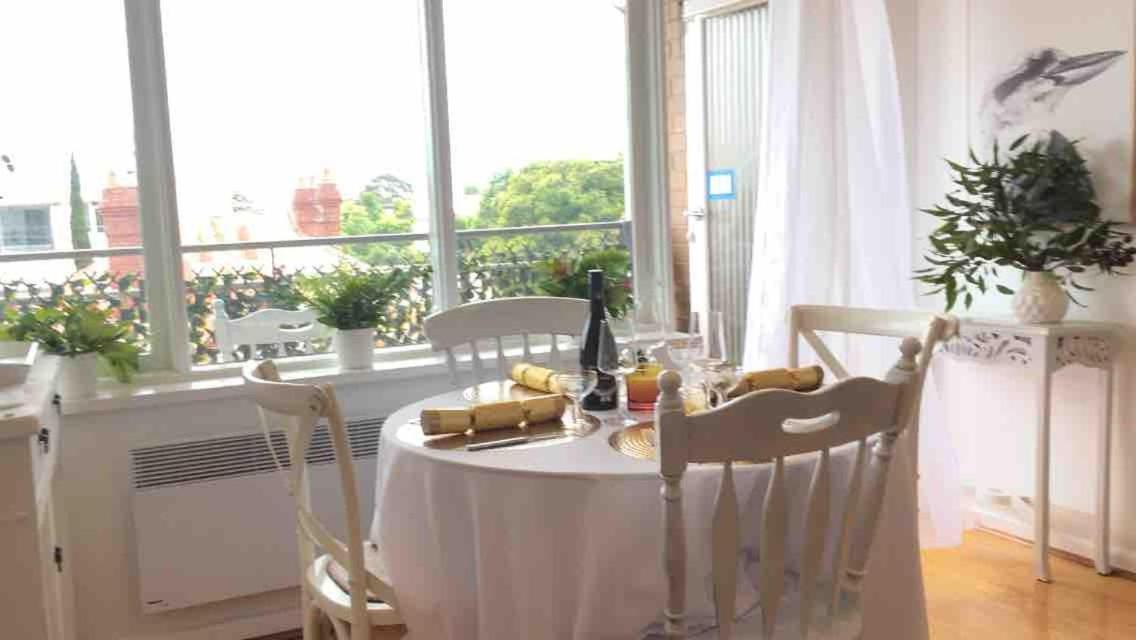 Little Vella Apartment Melbourne