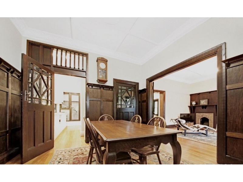 Roderic's Bed & Breakfast *
