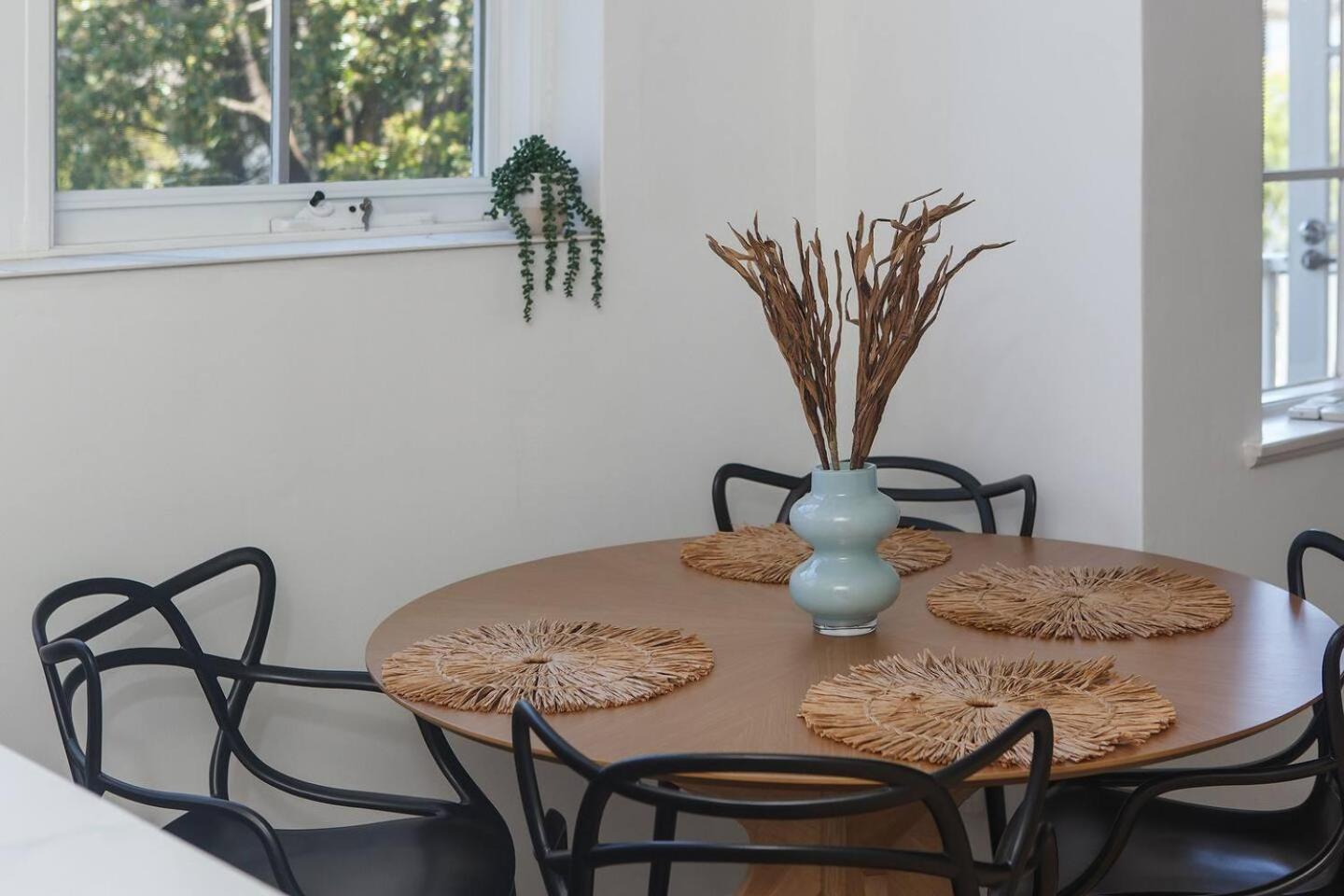 A Radiant Escape Steps From Shops And Metro