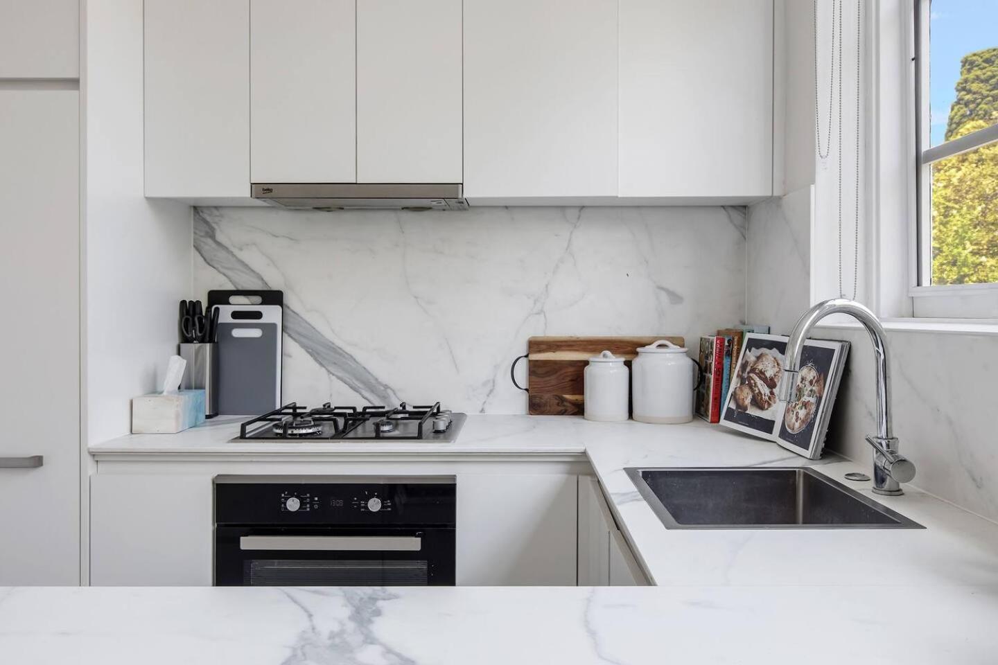 A Radiant Escape Steps From Shops And Metro Apartment Melbourne