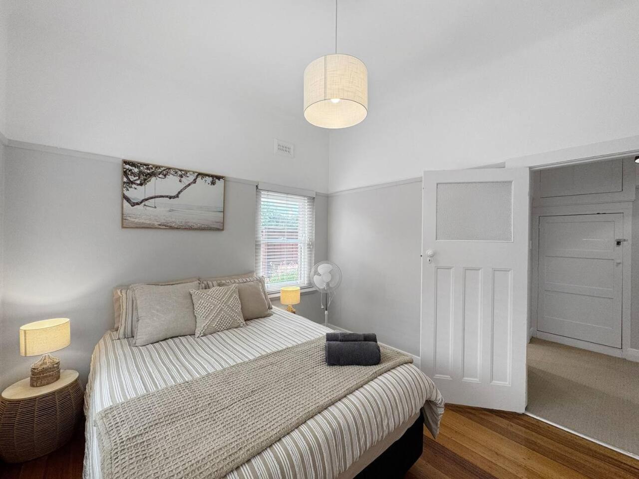 Ground Floor Apartment, 250 Metres To The Apartment Melbourne