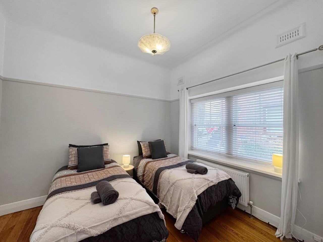 Ground Floor Apartment, 250 Metres To The Apartment