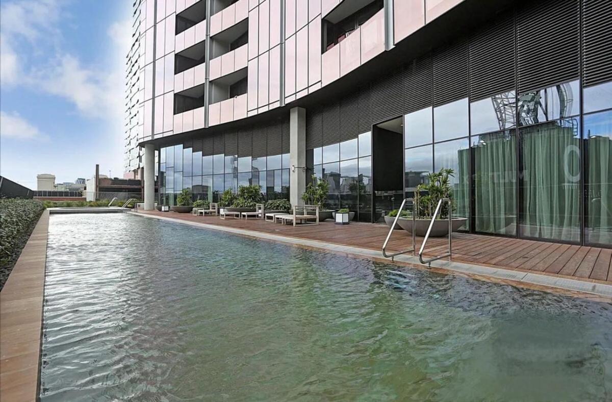 Eq Tower 1br Unbeatable Location Free Parking #eq34 Apartment *