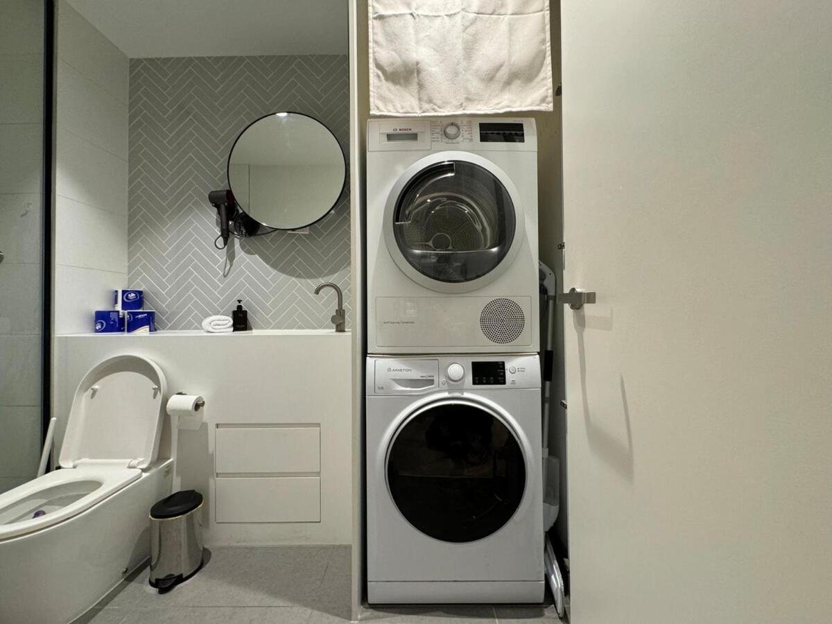 Eq Tower 1br Unbeatable Location Free Parking #eq34 Apartment