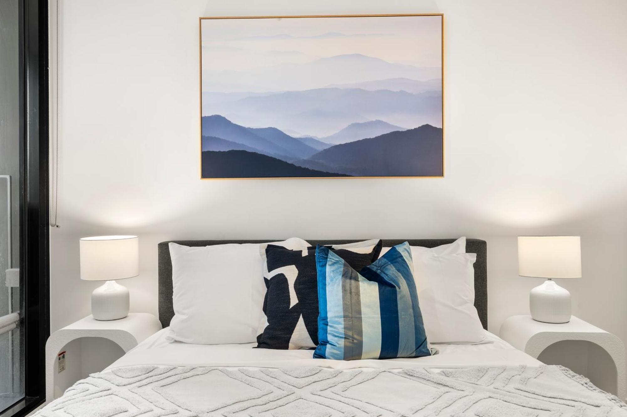 Stunning At Marvel Stadium With Parking & Amenities Apartment Melbourne