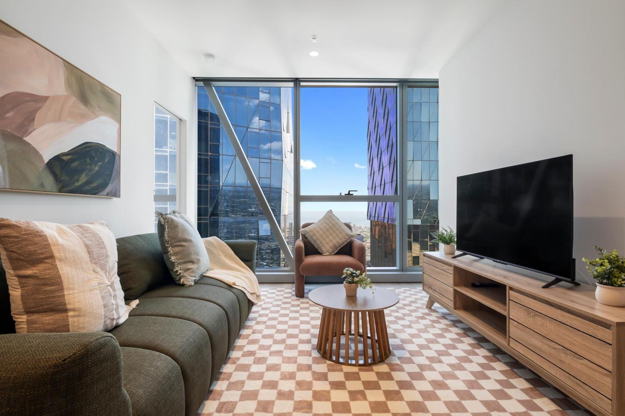 Stunning And Bay Views With Pool & Gym! Melbourne