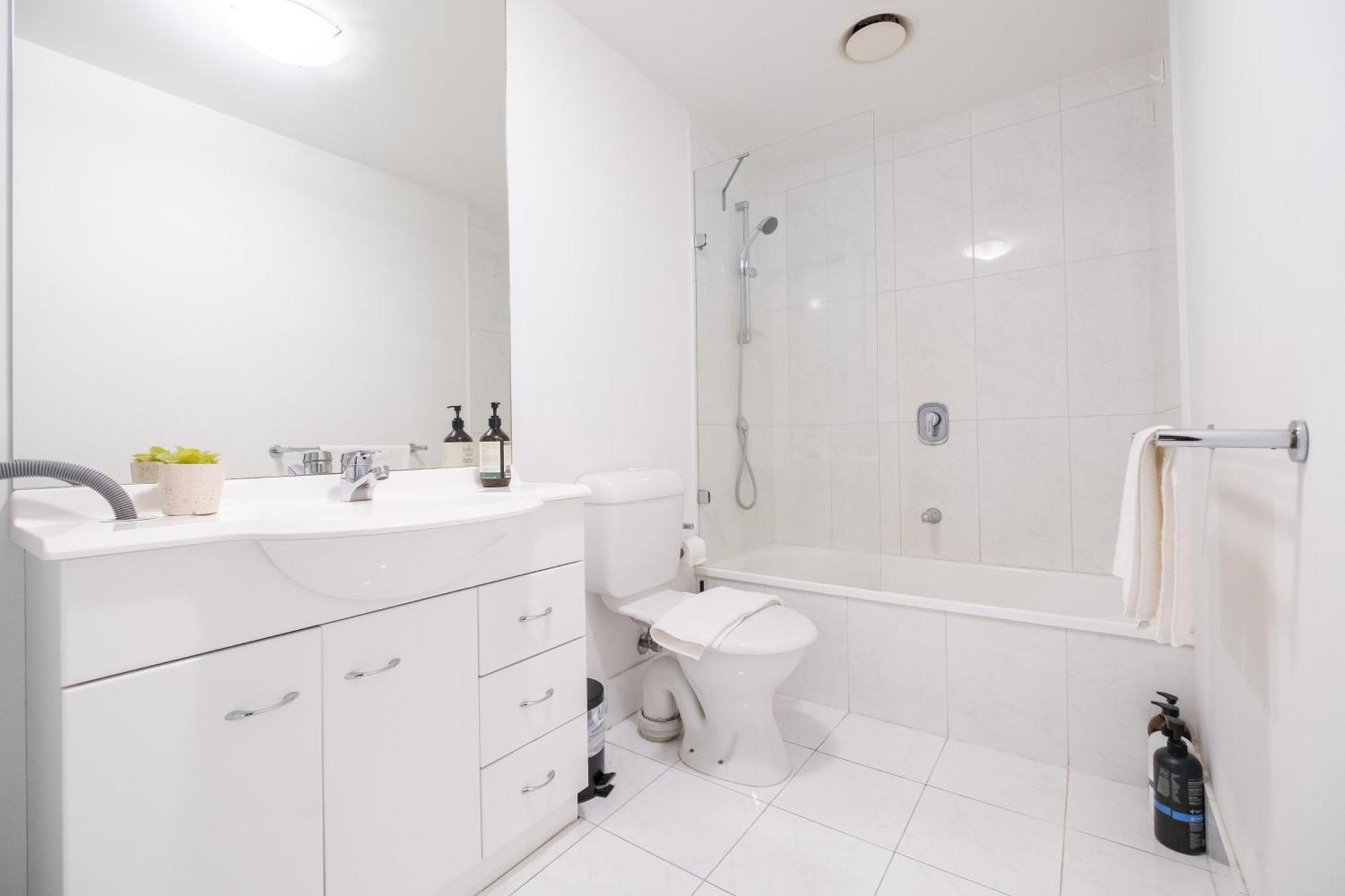 24th Floor Beauty 2br Southbankpoolgymparking * Melbourne