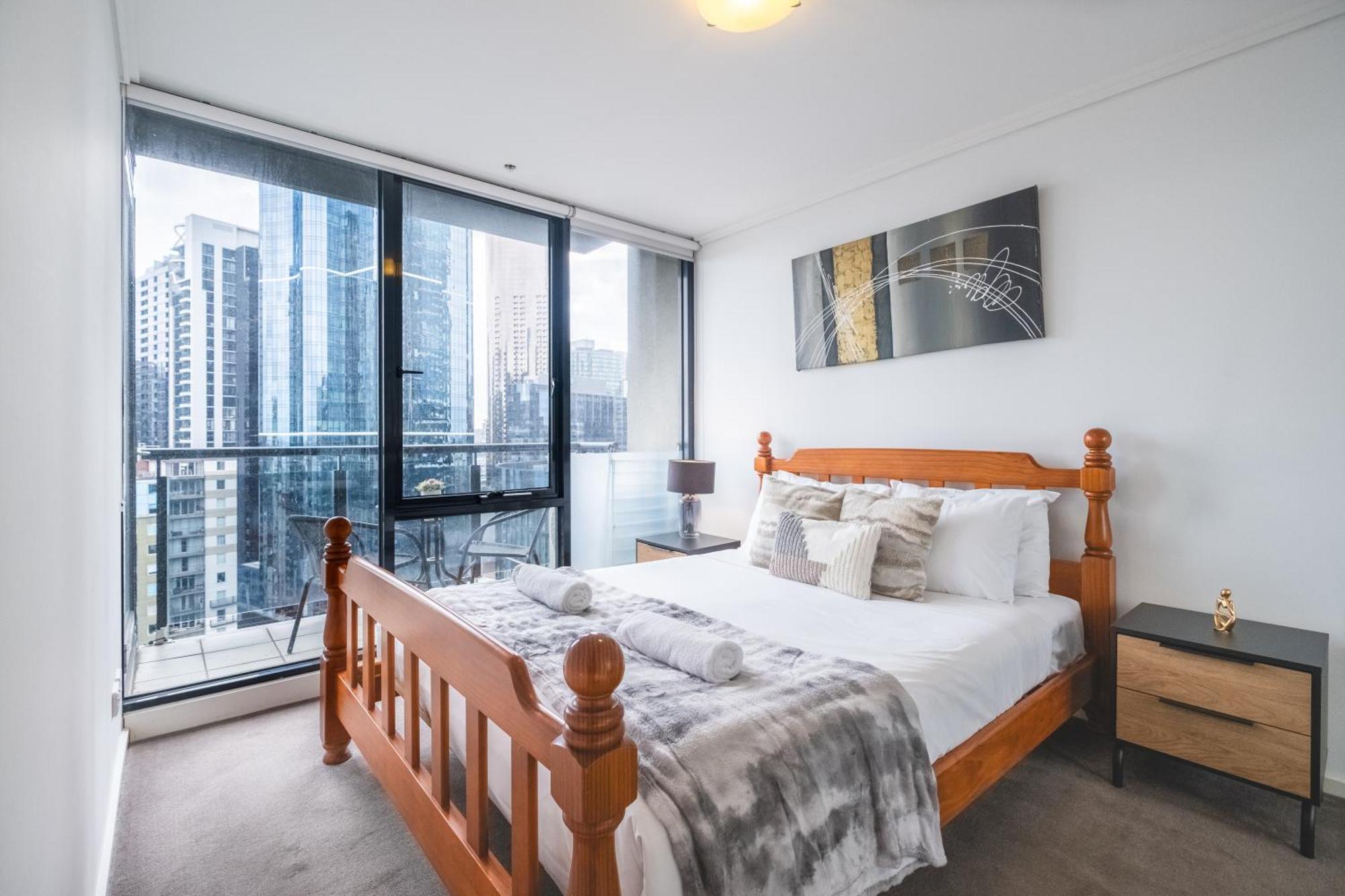 24th Floor Beauty 2br Southbankpoolgymparking Melbourne
