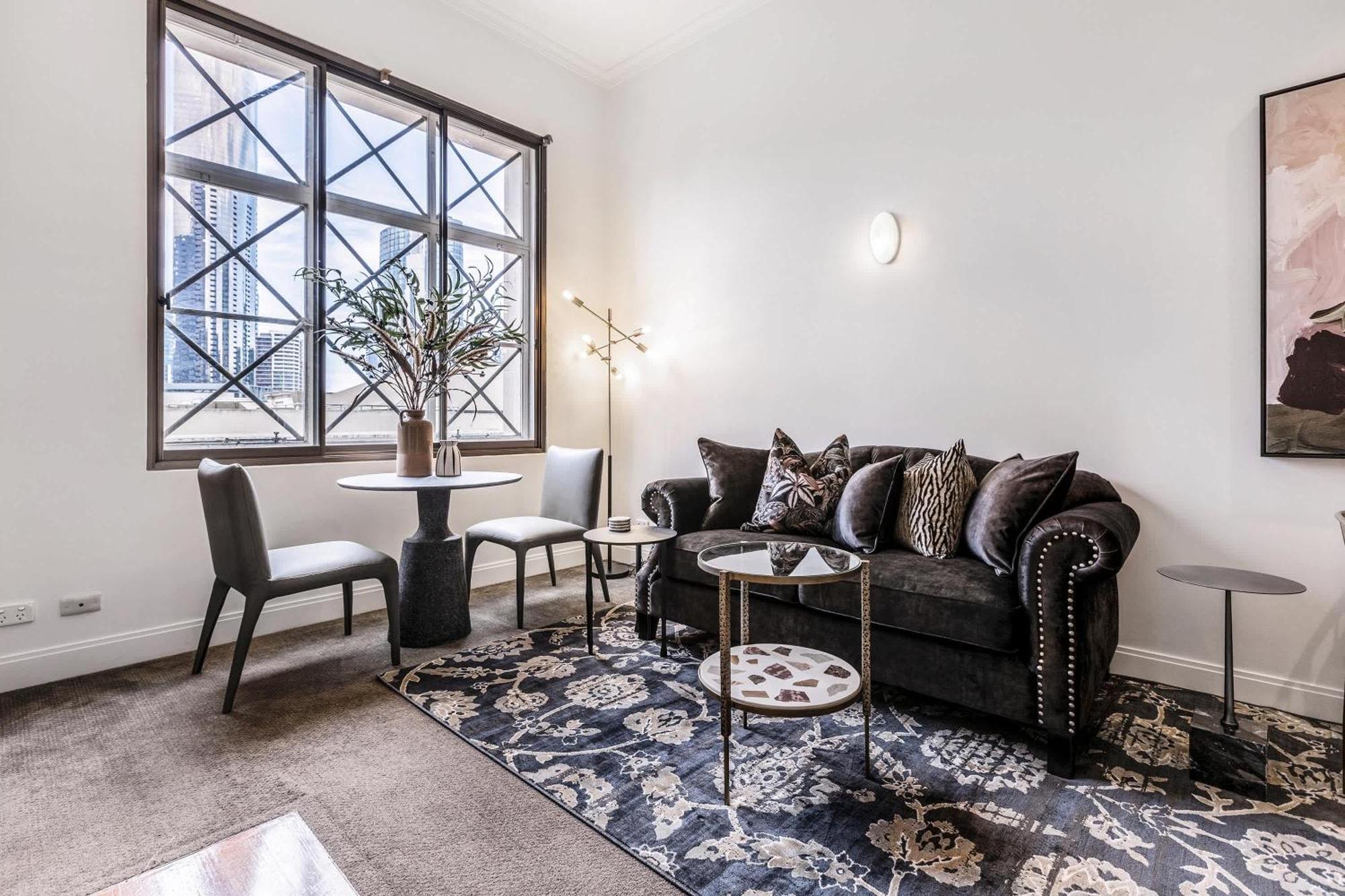 Vaquay Fifth Avenue In Cbd Melbourne