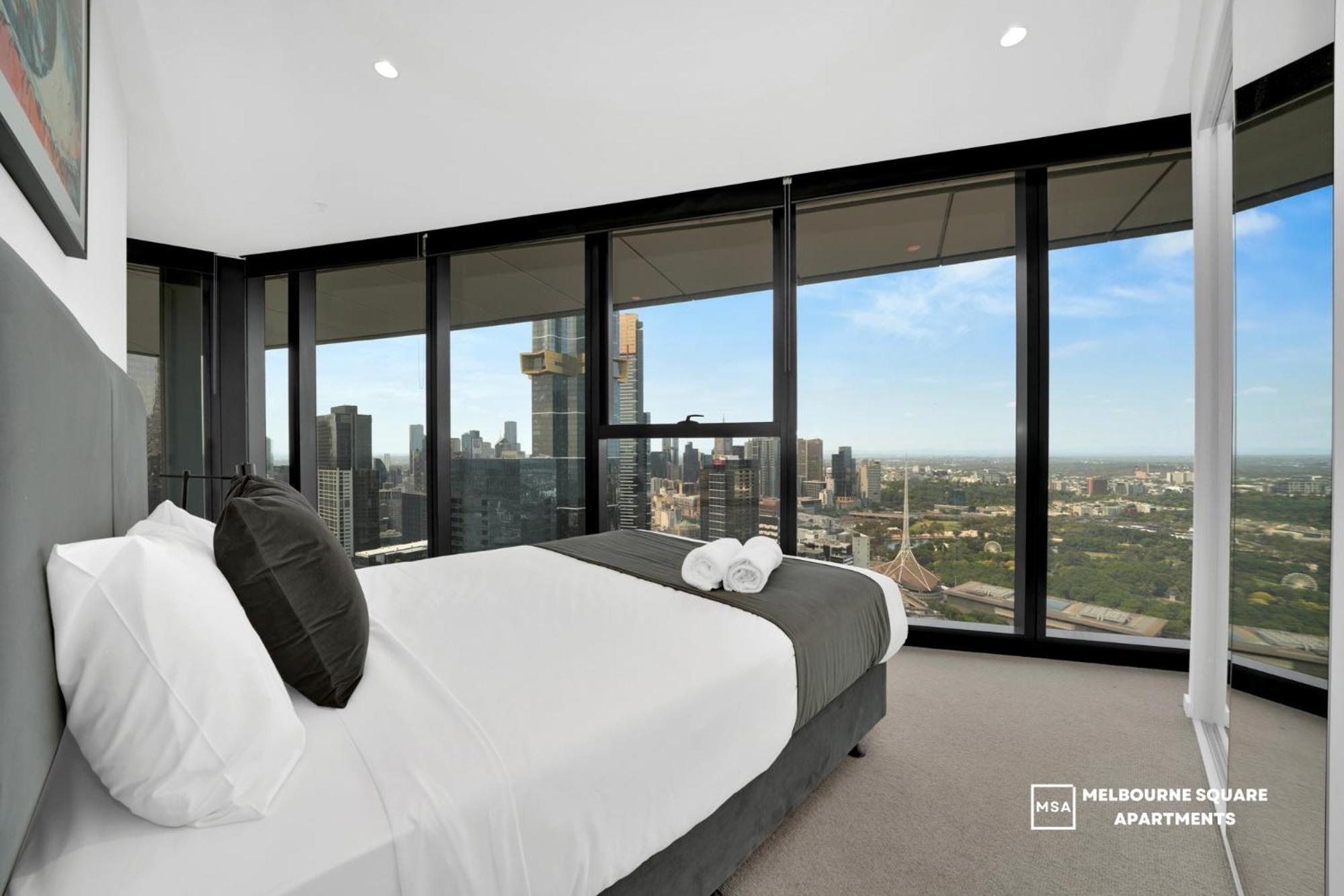Square Apartment