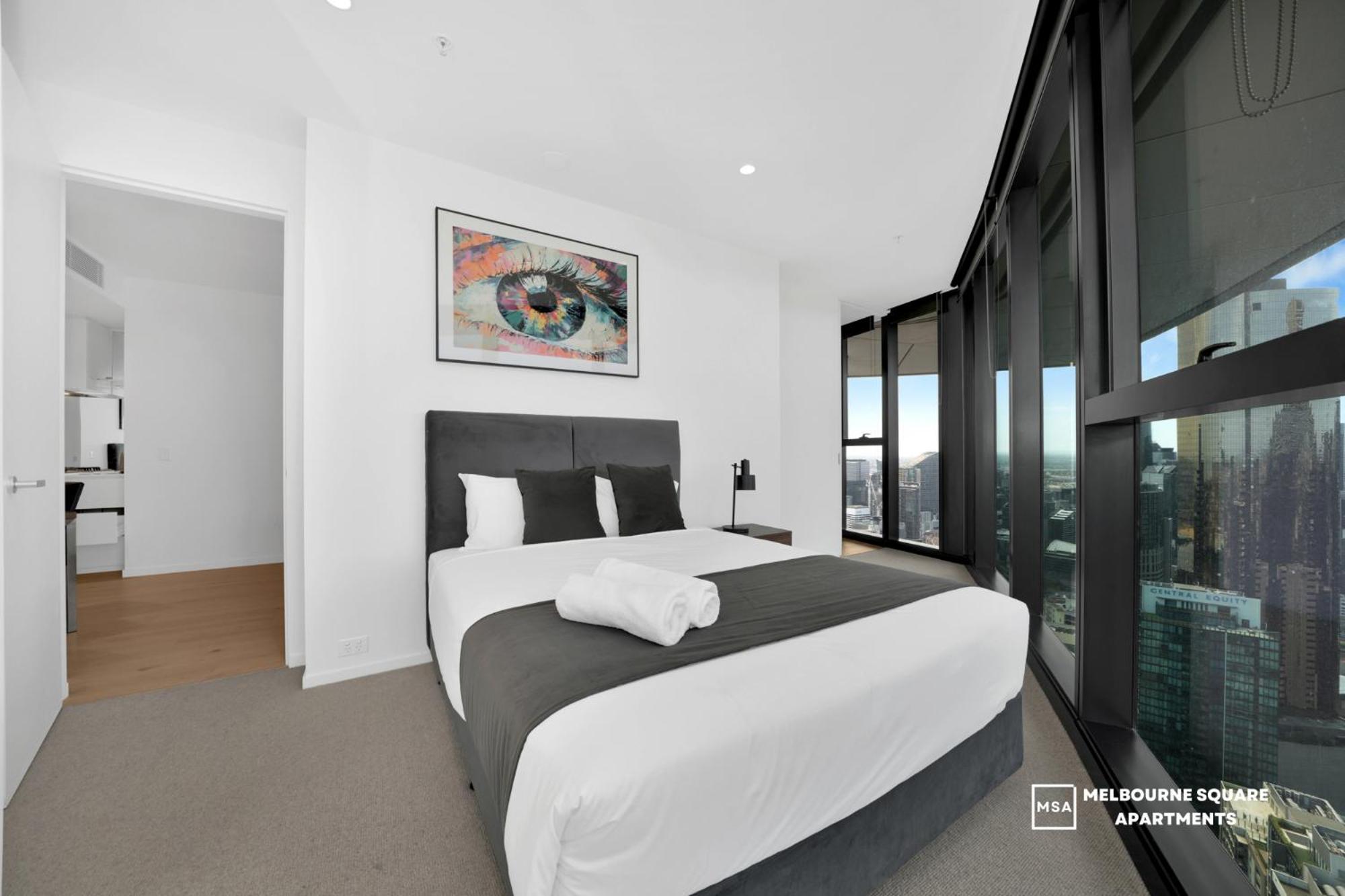 Apartment Square *
