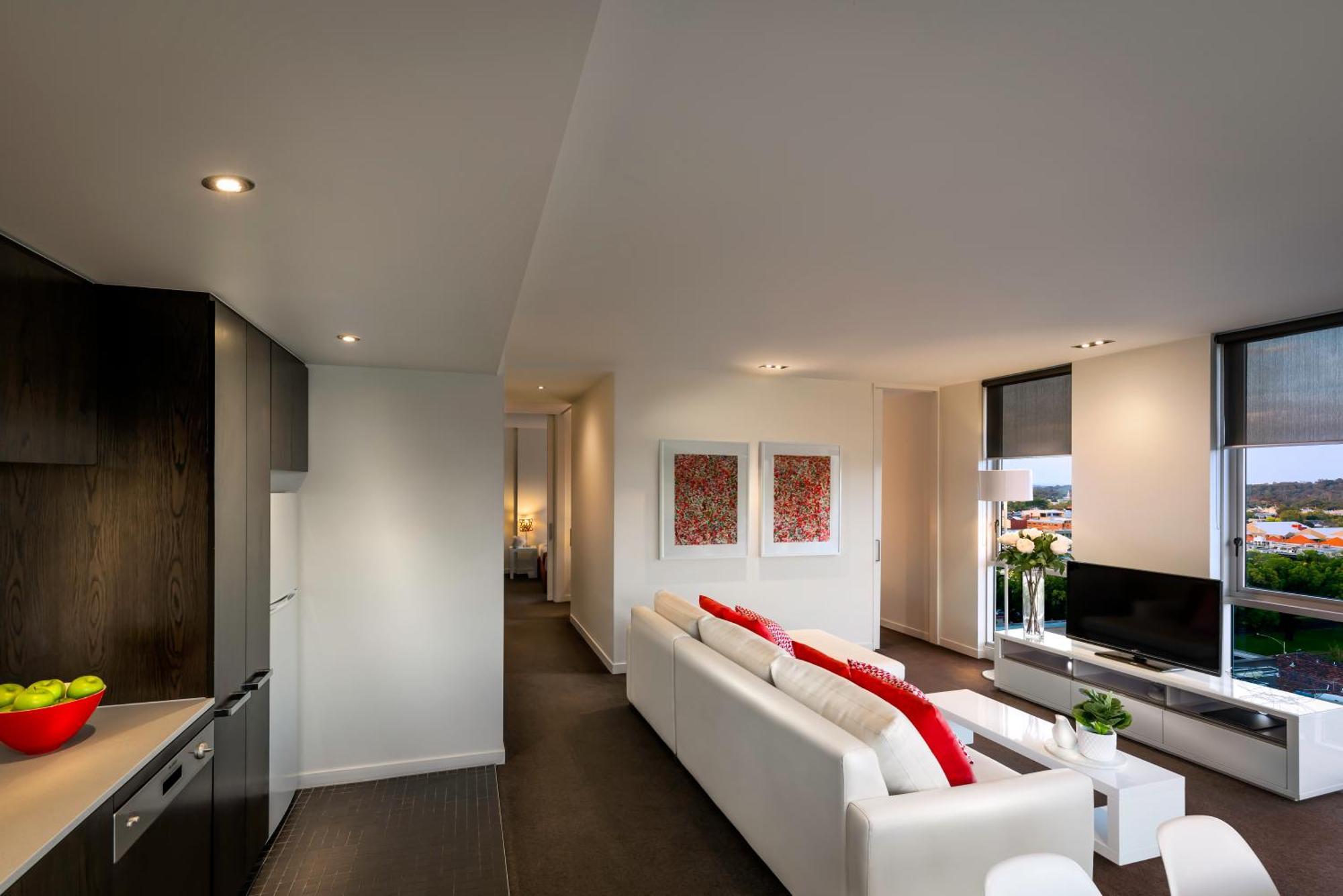 Adele East Aparthotel *