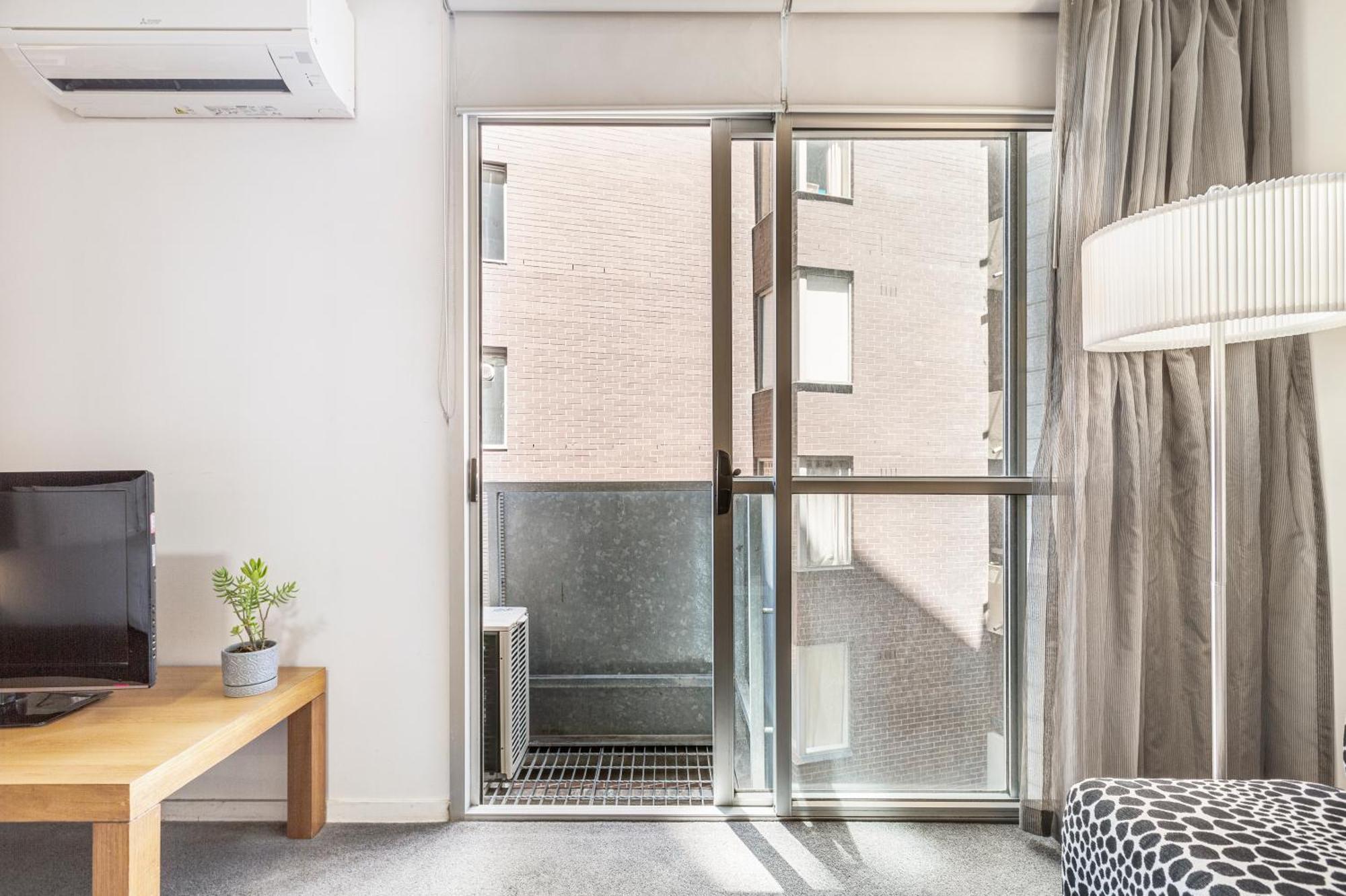 Punthill - Little Bourke Aparthotel 4*