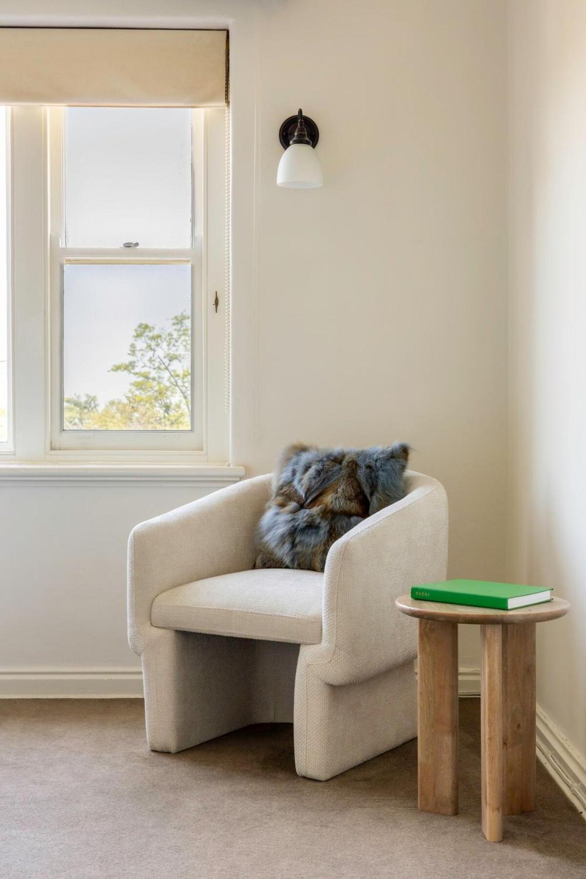 Prime Location House With Pool In Kew * Melbourne