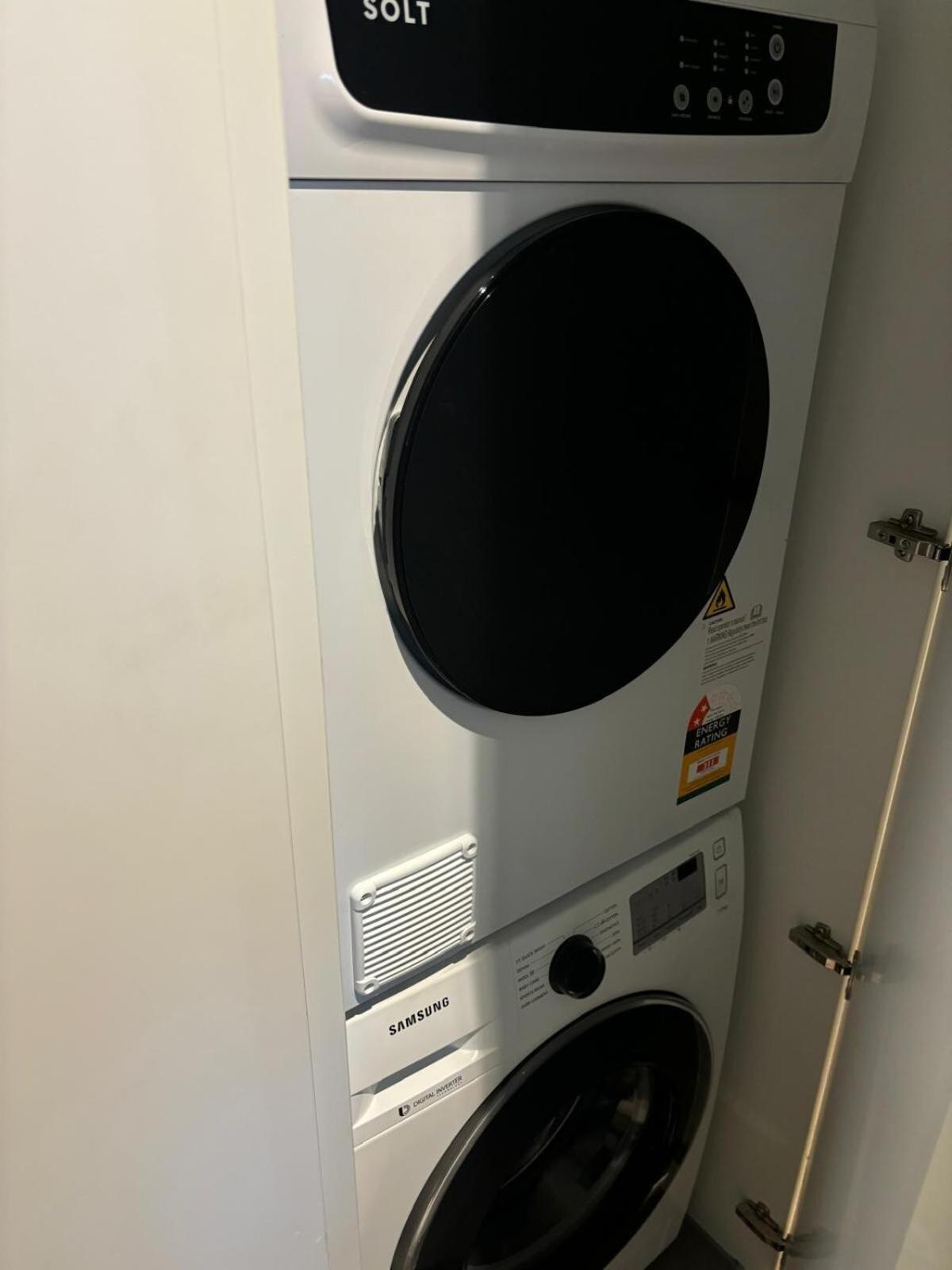 Luxury Free Car Park, Pool, Gym, Sauna, Steam Apartment *