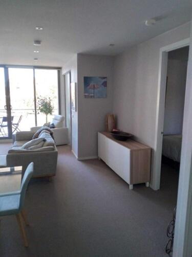 Marina View On The River, Melbourne Apartment *