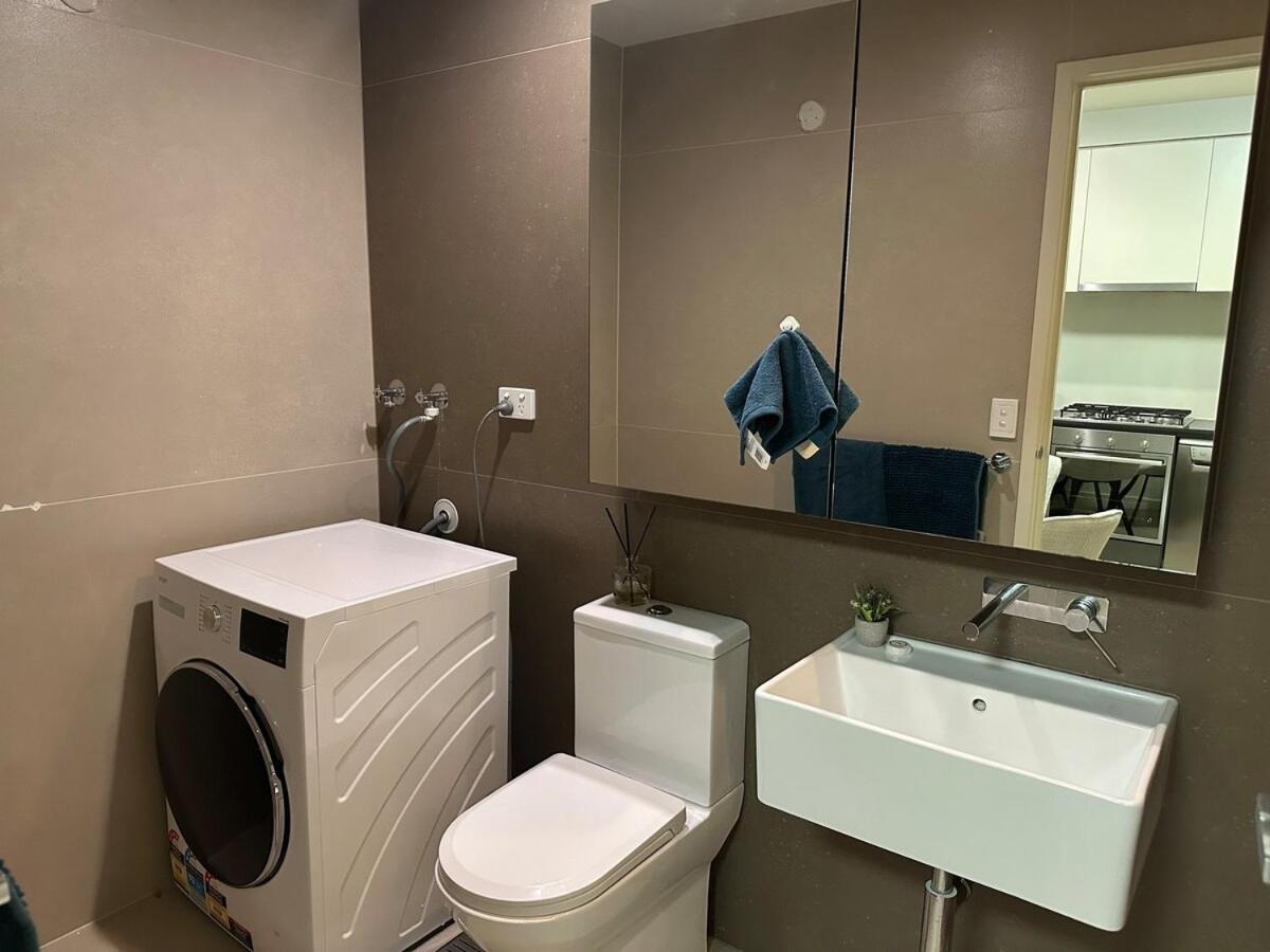 Apartment Revive And Relax At Collins Street Melbourne