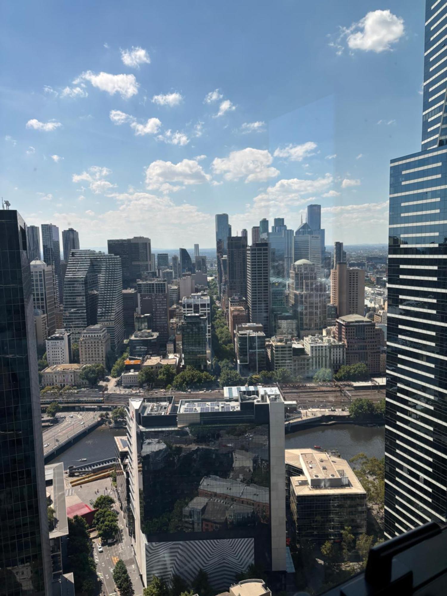 Australia 108 With Stunning Views * Melbourne
