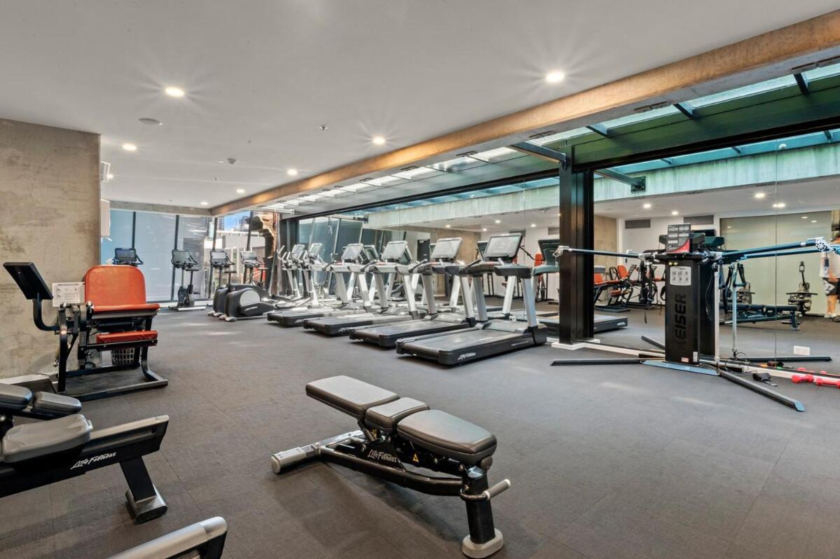 Comfy 2br, Skyhigh Views, Pool And Gym * Melbourne