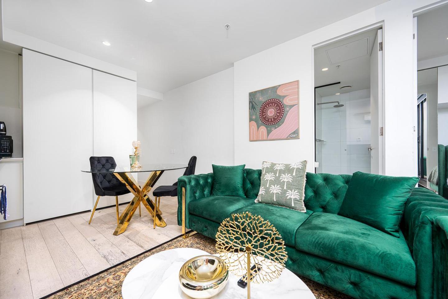 Apartment Luxury Free Car Park, Pool, Gym, Sauna, Steam *
