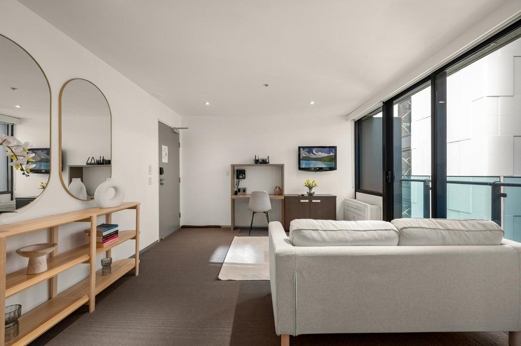 - Apartamento *