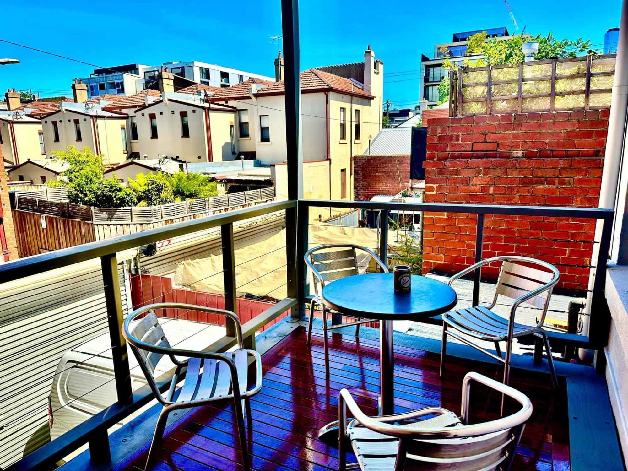 Aasweethome * Melbourne