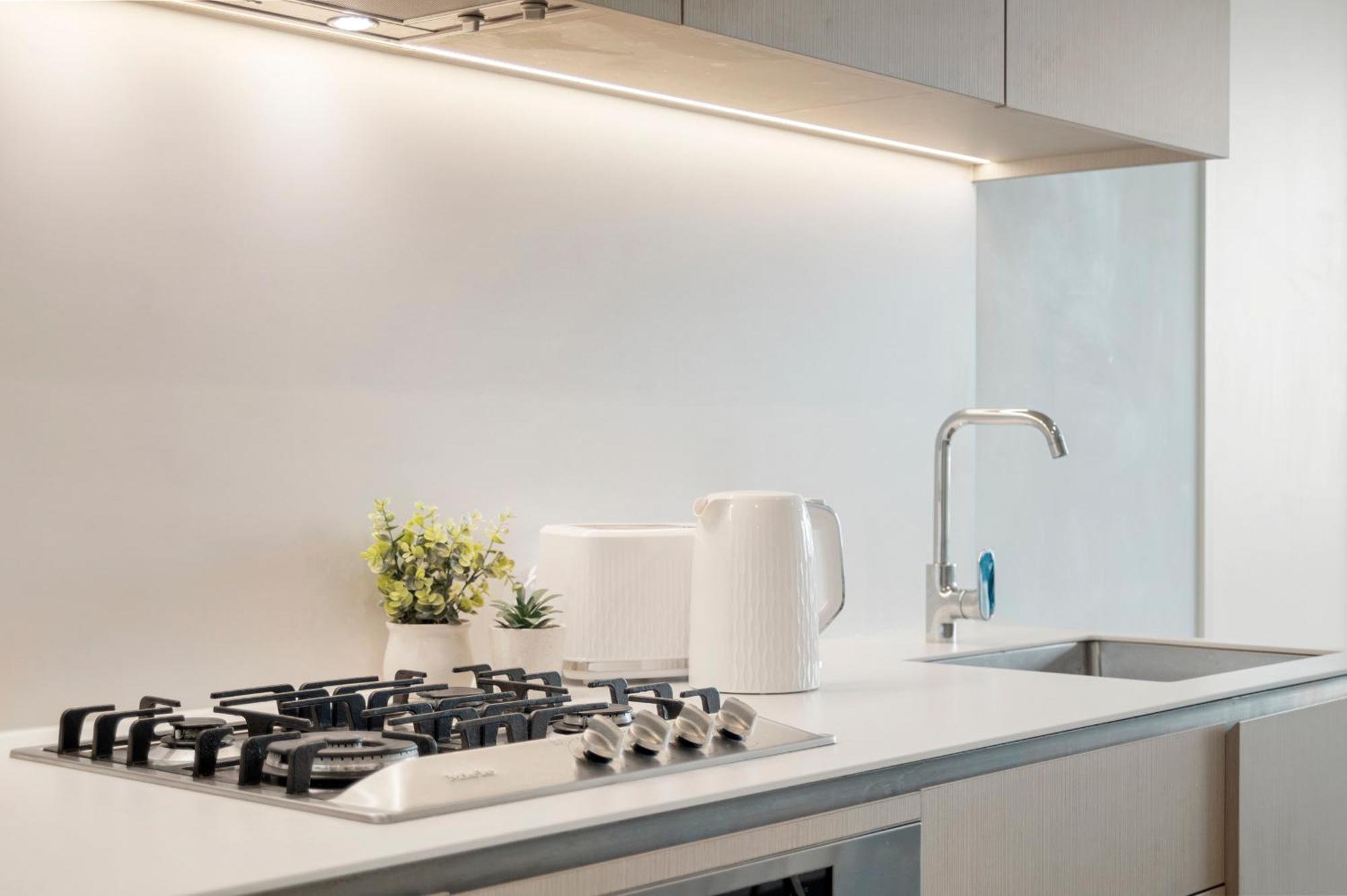 Apartment Skybound Escape, Lux 55th High Floor 2br In Aus108 *