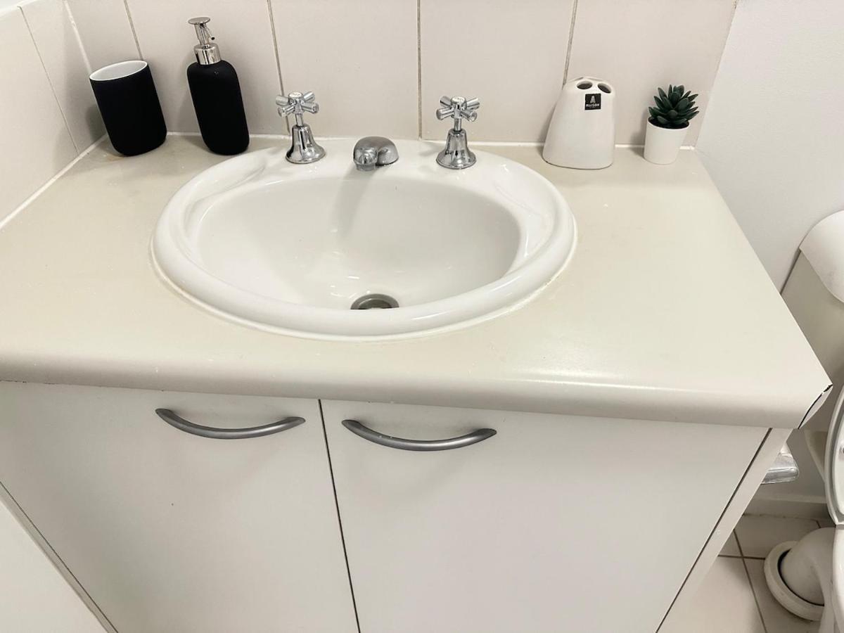 Apartment Charming Retreat Lonsdale Street Melbourne