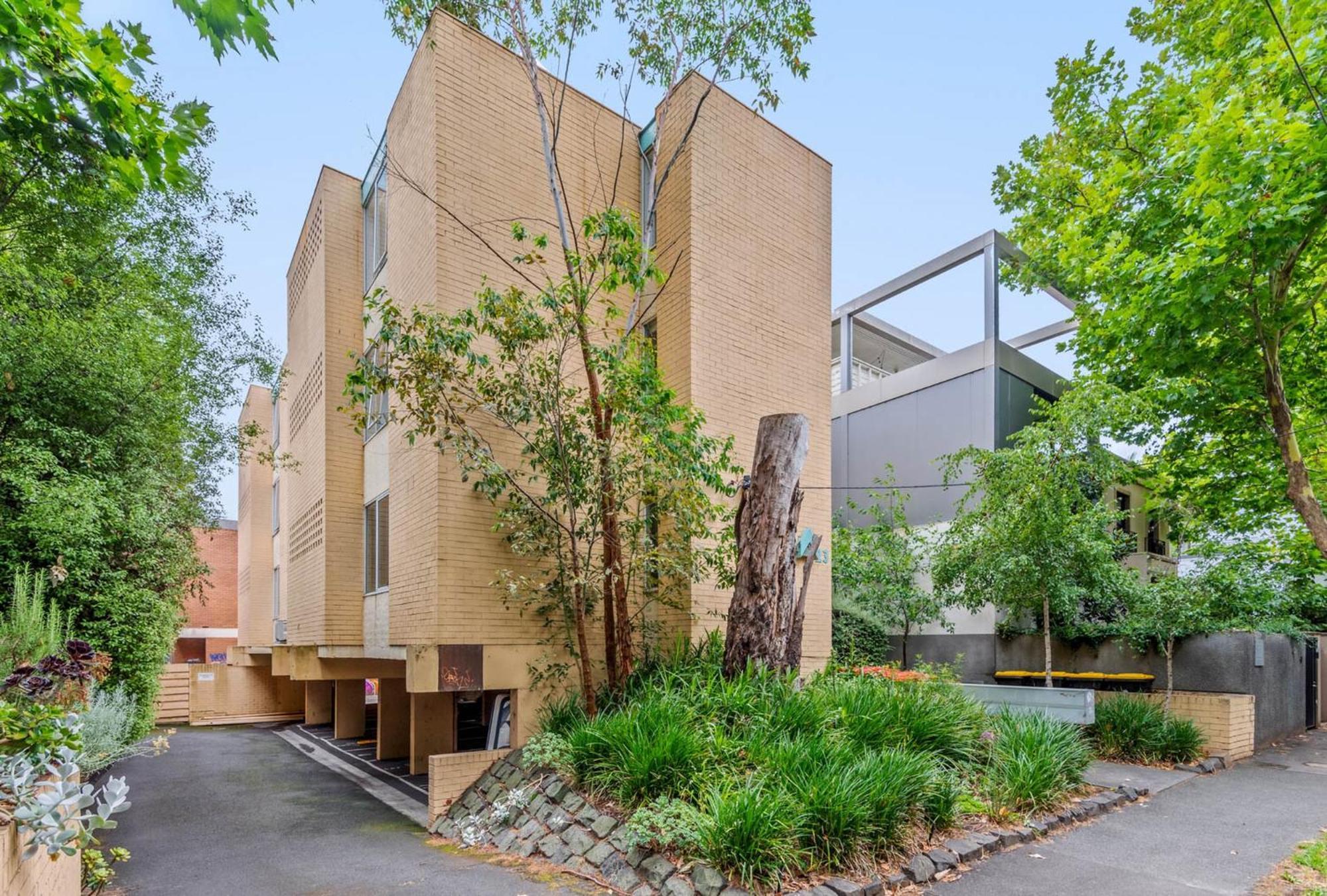 Apartment Cozy 1br In South Yarra With Parking & Wi-fi *