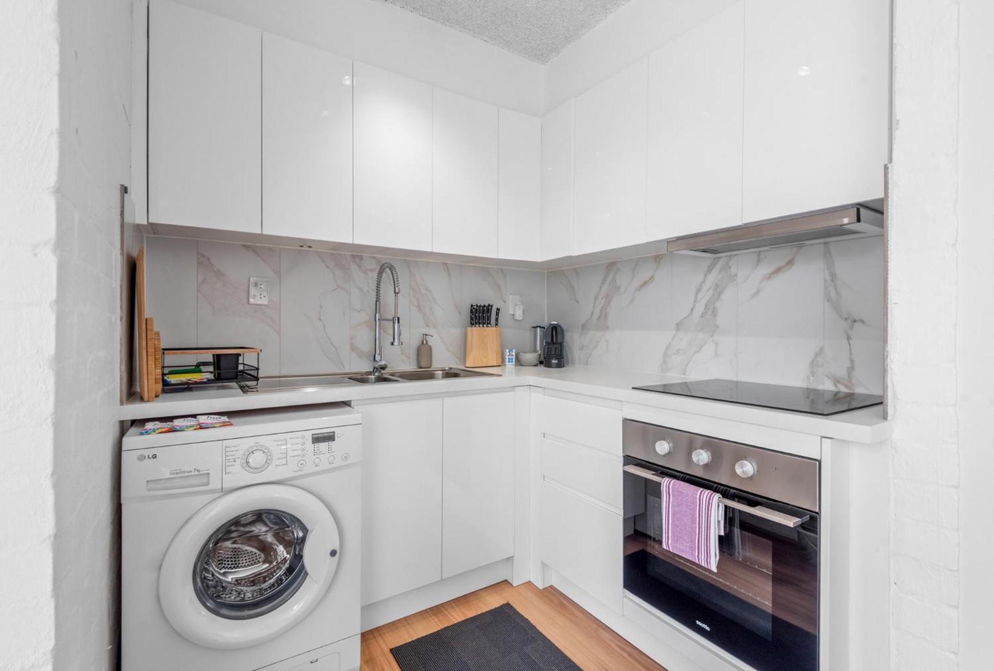 Cozy 1br In South Yarra With Parking & Wi-fi *