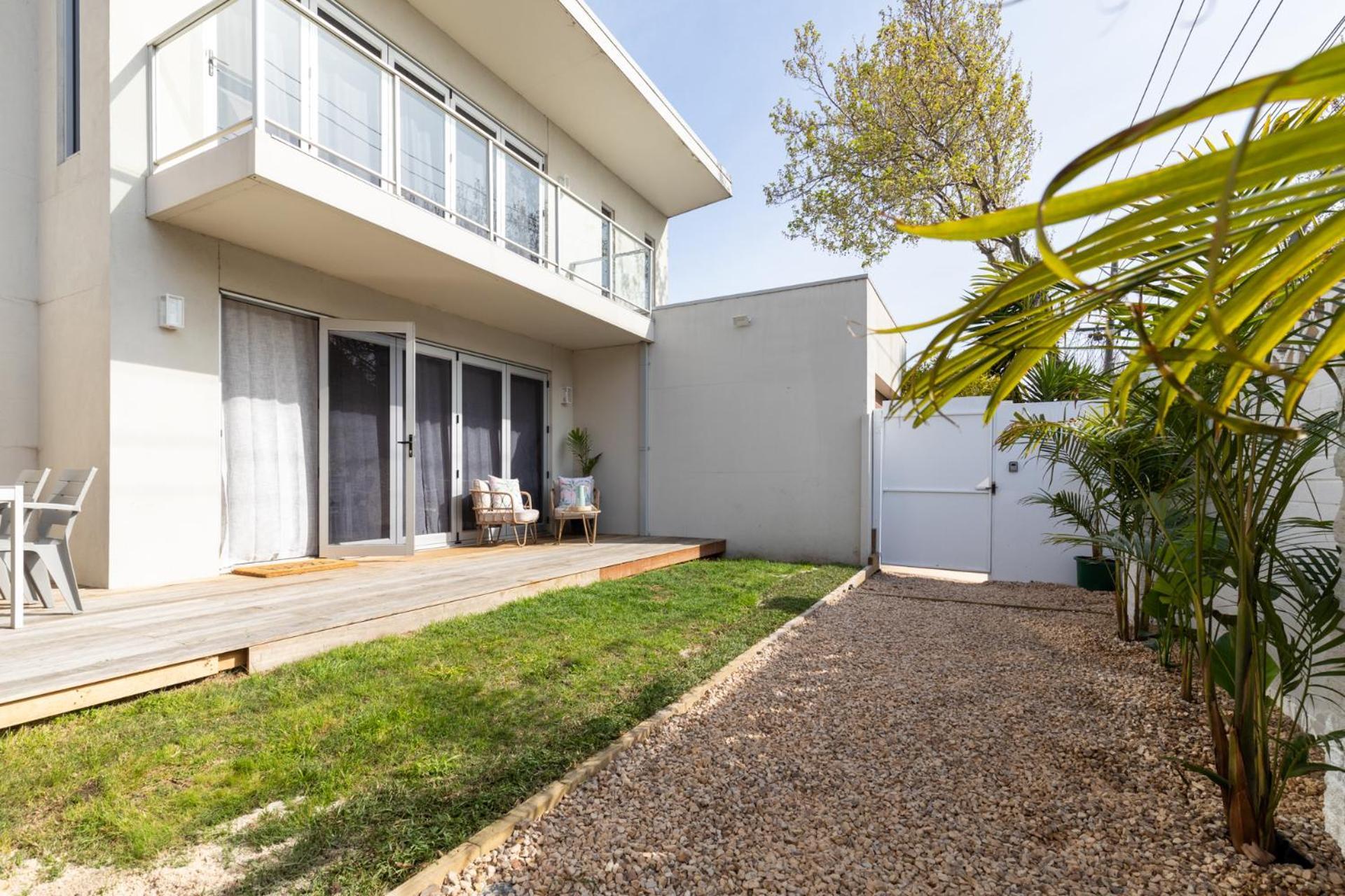 Elwood Star- Beachside Retreat Holiday home