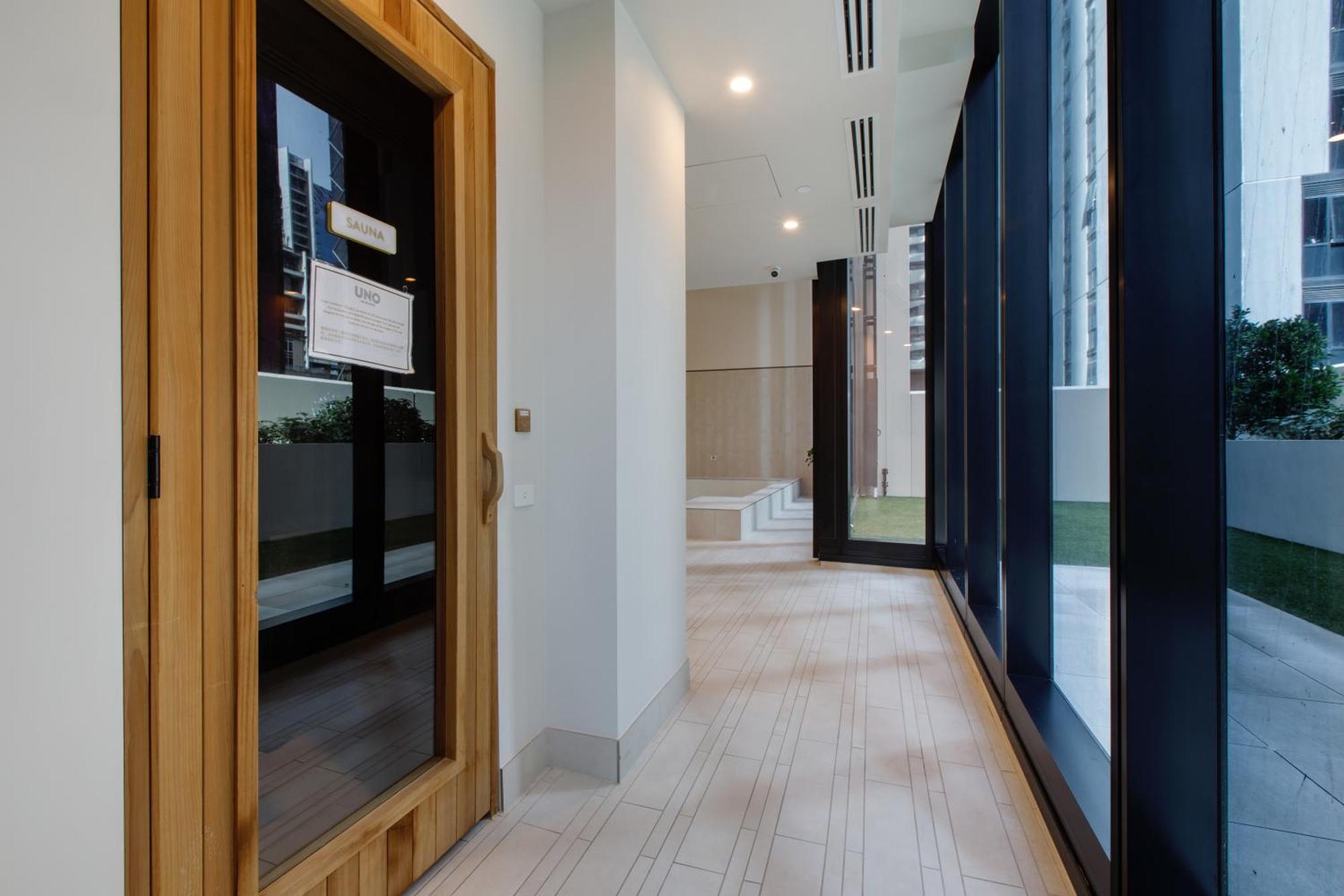 Apartment Modern Nomads Trendy 2br Skyline Near Station Melbourne