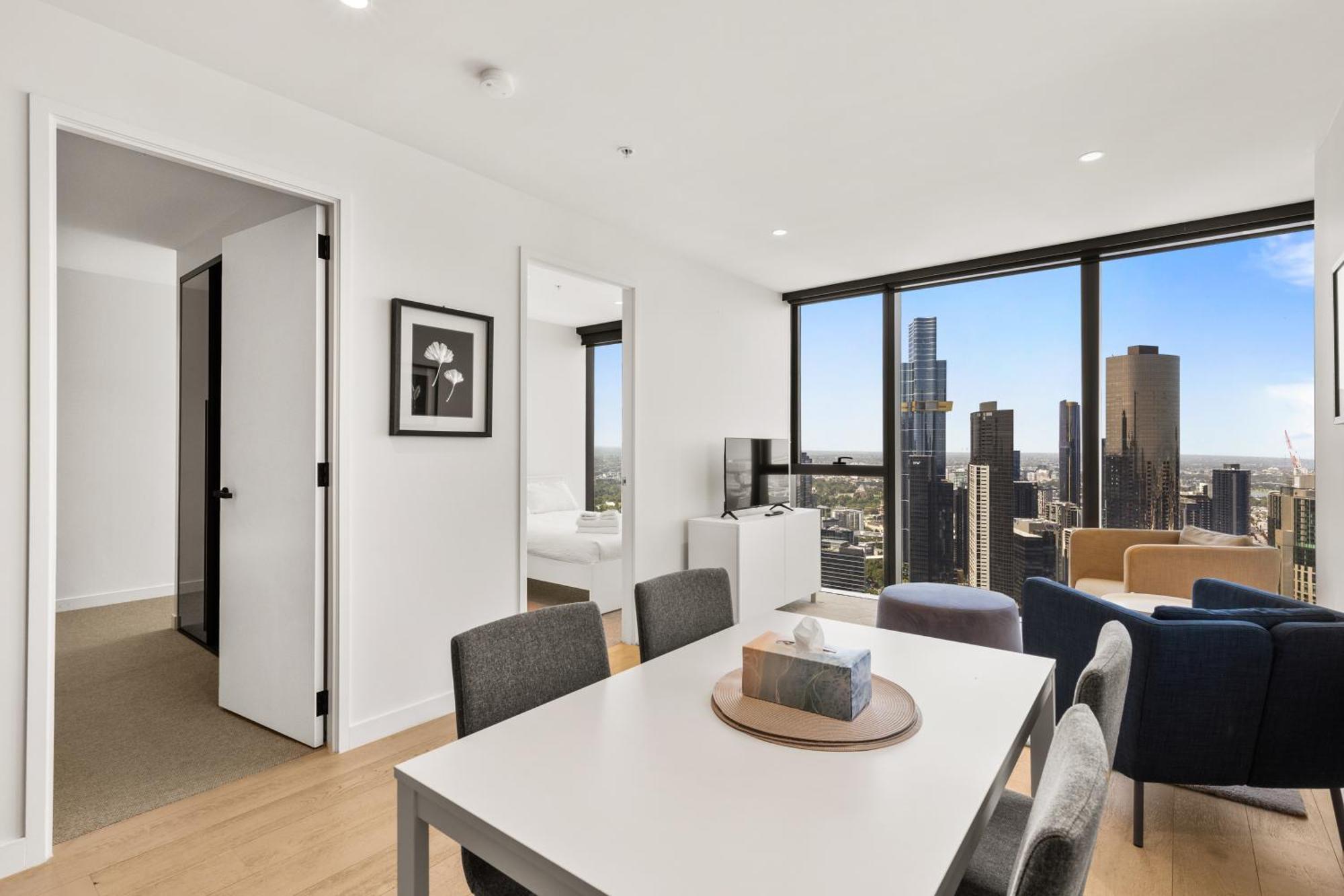 Panoramic View Two Bedrooms At Collins House