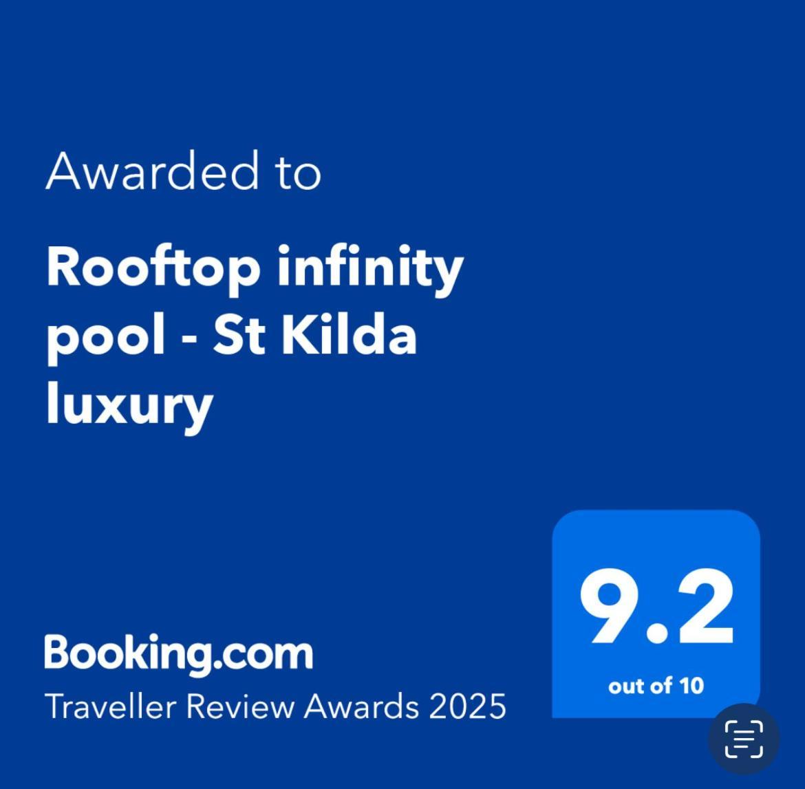 Apartment Rooftop Infinity Pool - St Kilda Luxury Melbourne