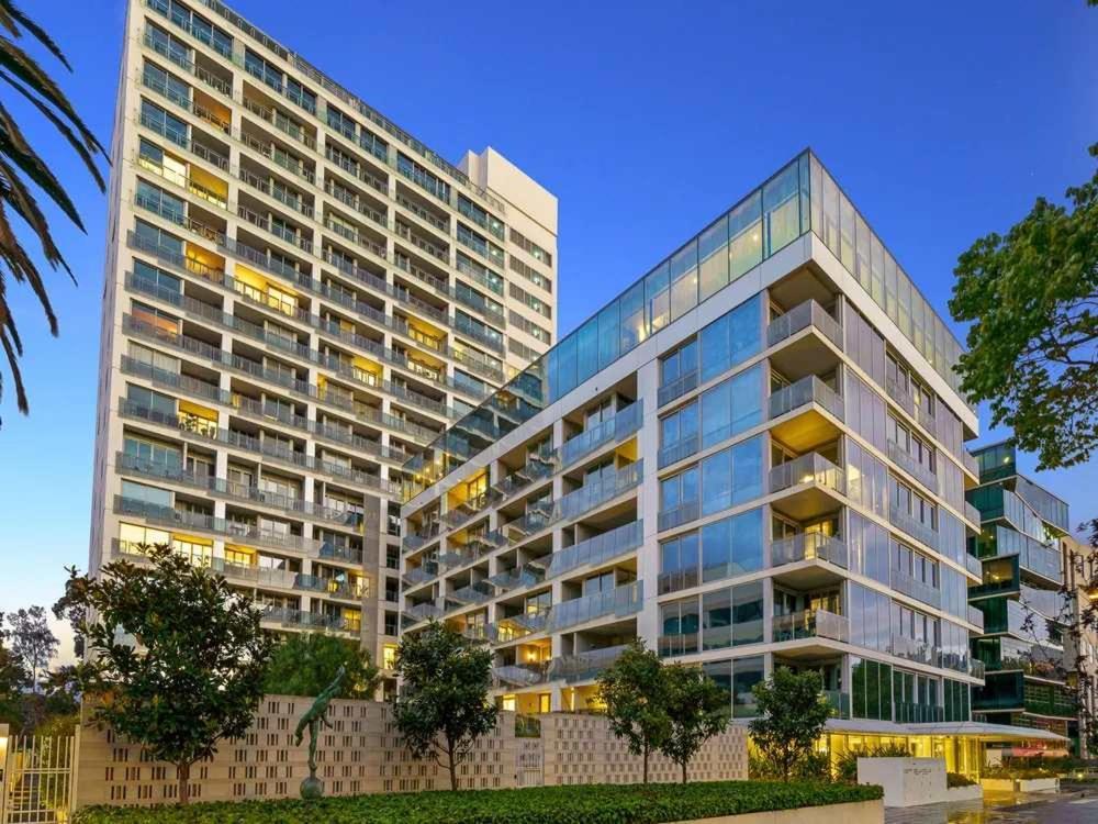 Luxury 2br - Stunning Bay View Cbd View Lv16 Apartment
