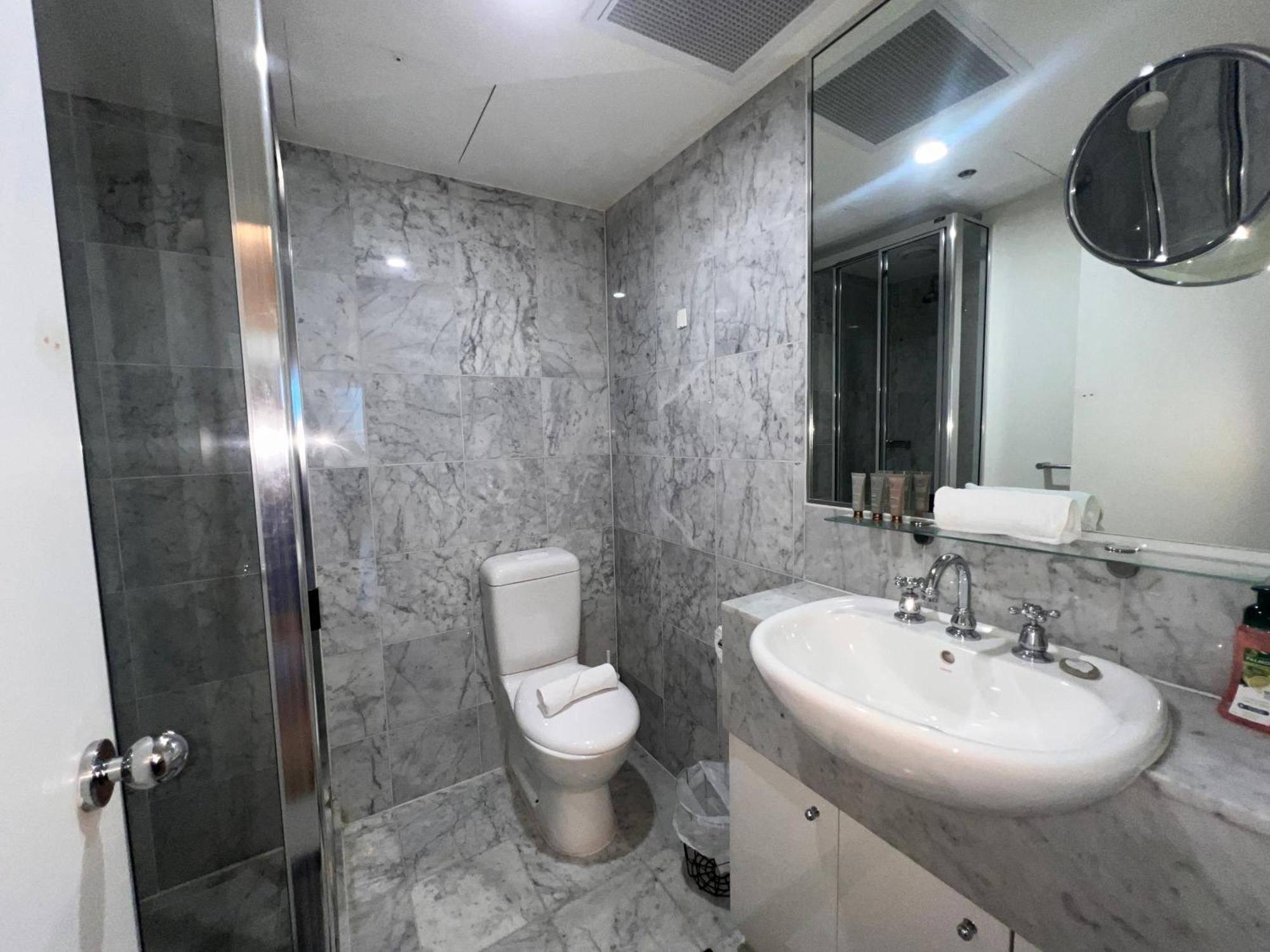 Apartment Exquisite 3br Exhibition With Gym & Pool *