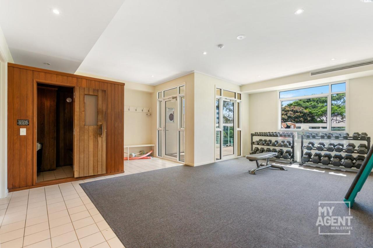 Apartment Bright Light Filled 1-bedroom