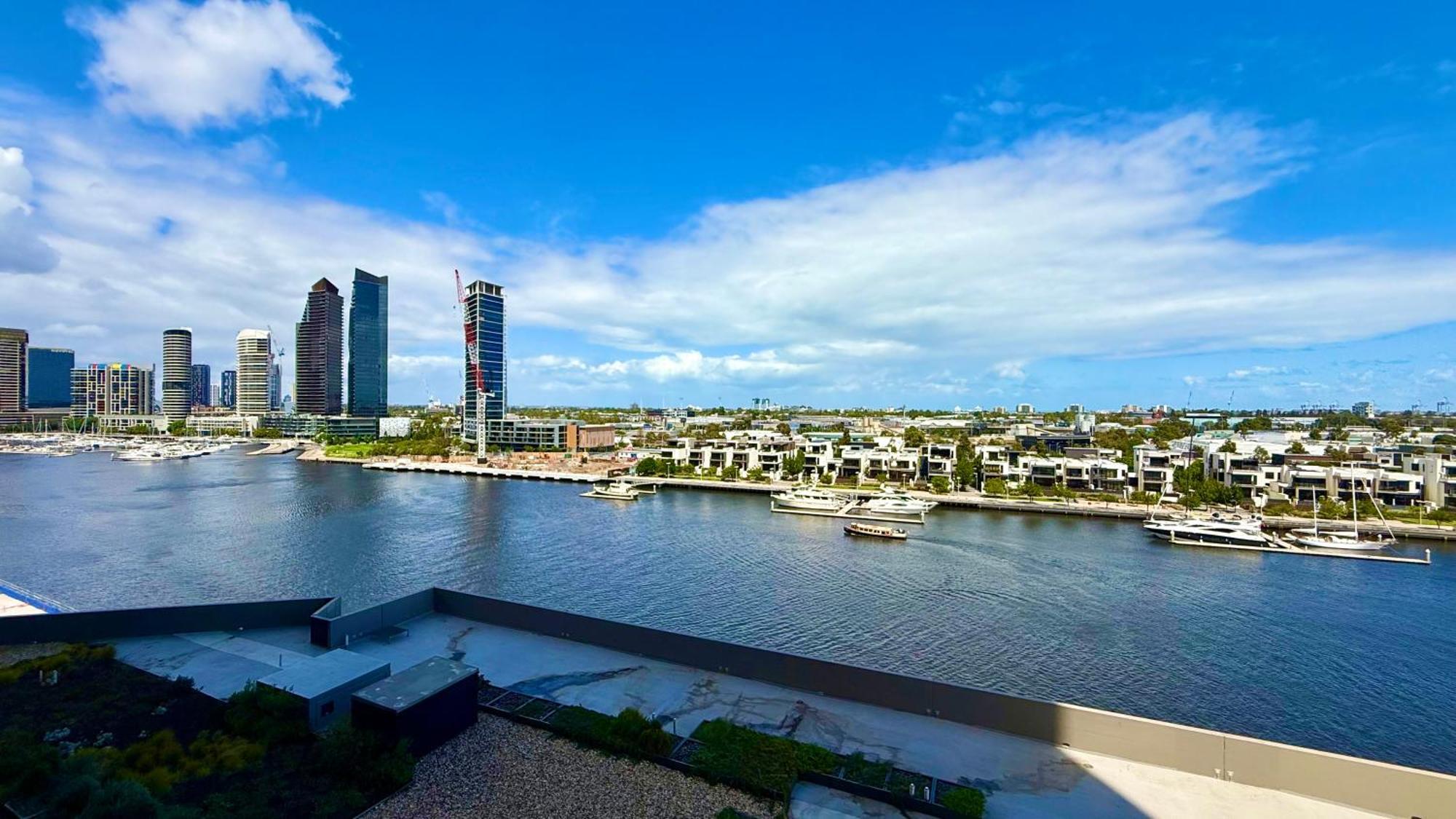 Homestay Yarra Accommodation-private Apartments-collins Wharf Waterfront, Docklands *