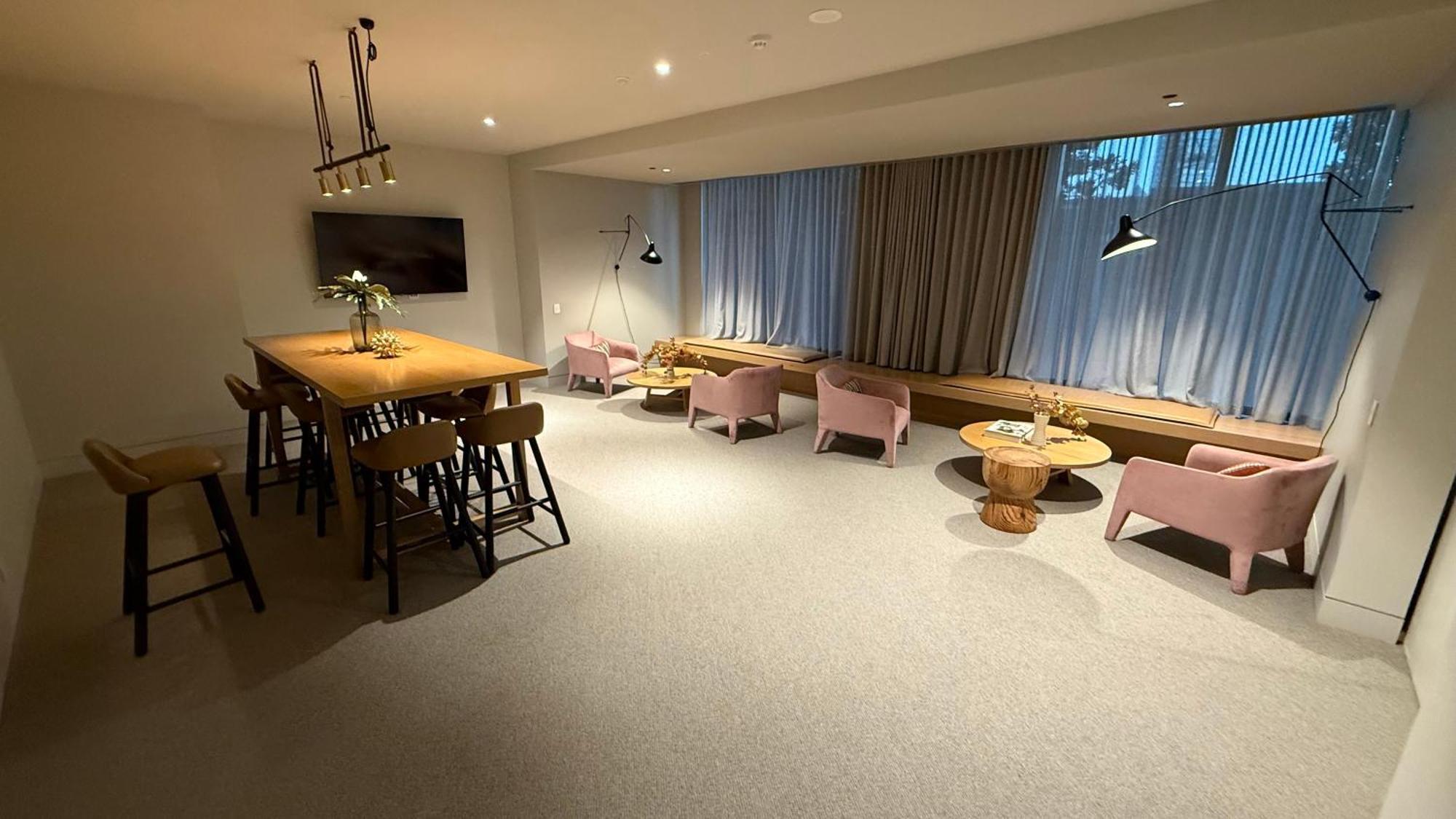 Yarra Accommodation-private Apartments-collins Wharf Waterfront, Docklands Homestay Melbourne