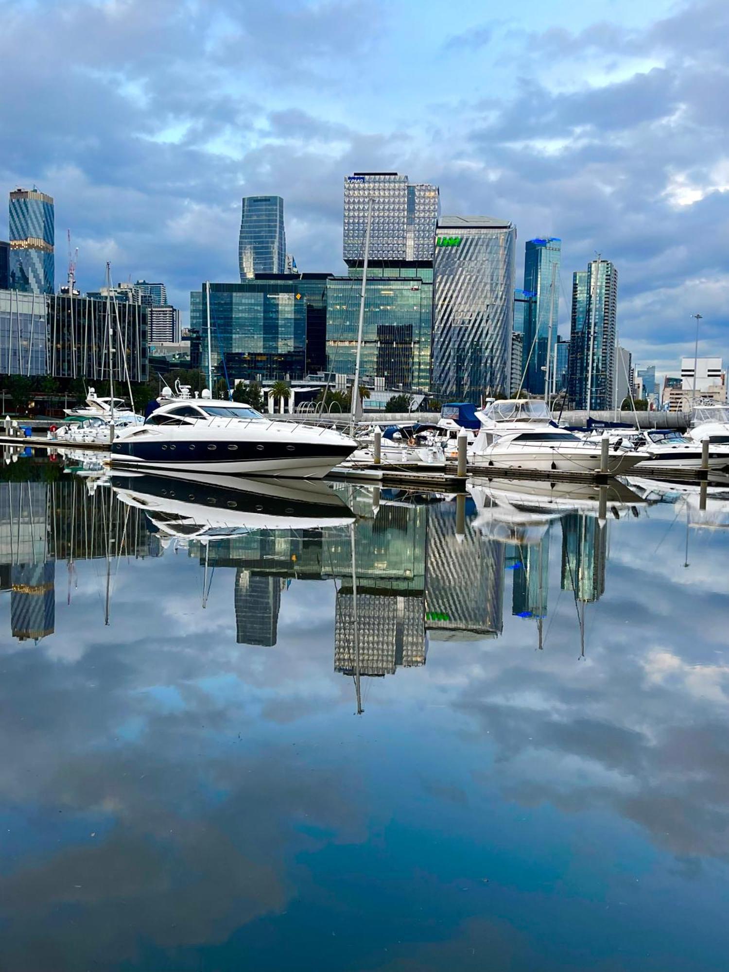 Homestay Yarra Accommodation-private Apartments-collins Wharf Waterfront, Docklands