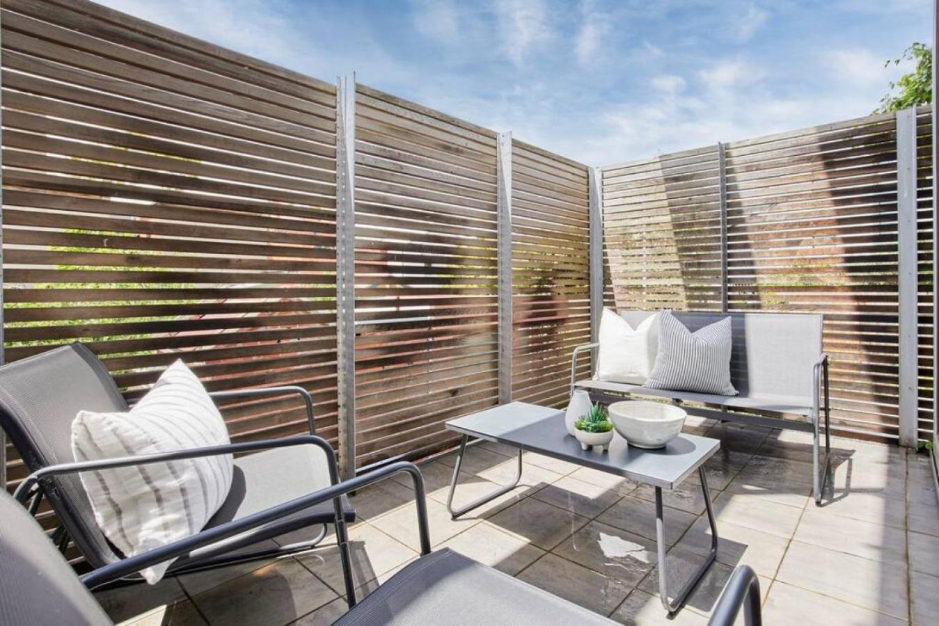 Lovely 2 Bedroom In Carlton Melbourne