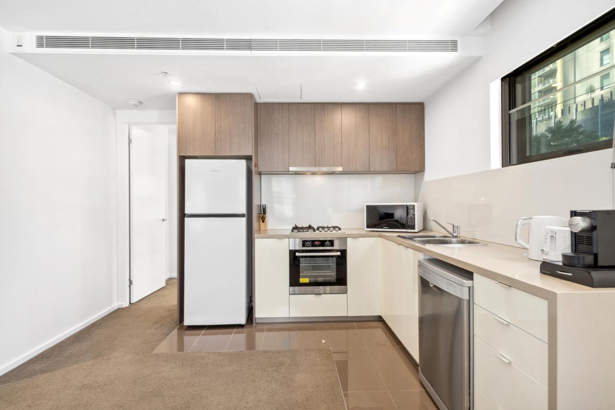 Modern 3-bedroom In Prime Location Apartment