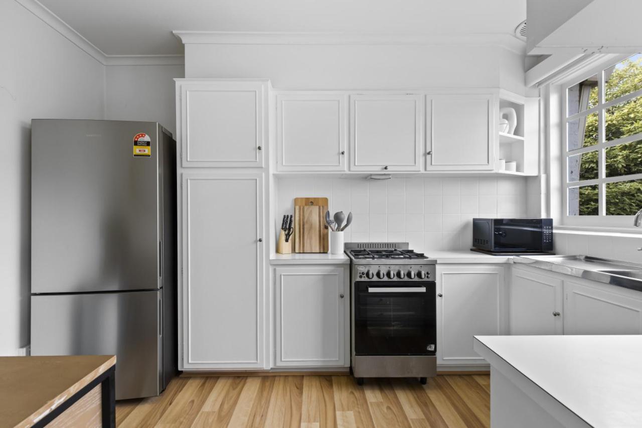 Apartment Charming 2 Bed In The Heart Of Camberwell Melbourne